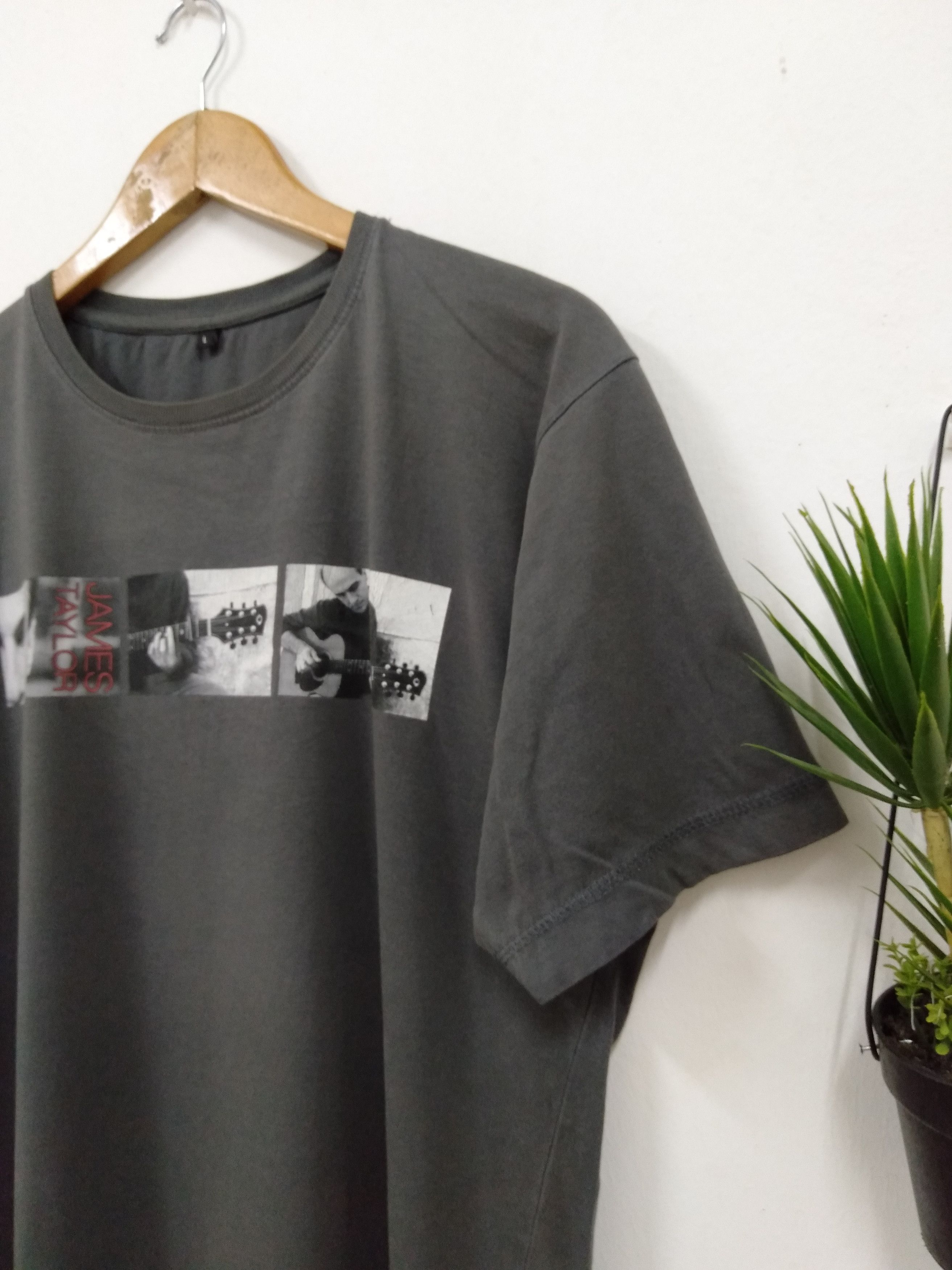 Band Tees × Vintage Vintage 2004 James Taylor tour t shirt Size US L / EU 52-54 / 3 - 4 Thumbnail