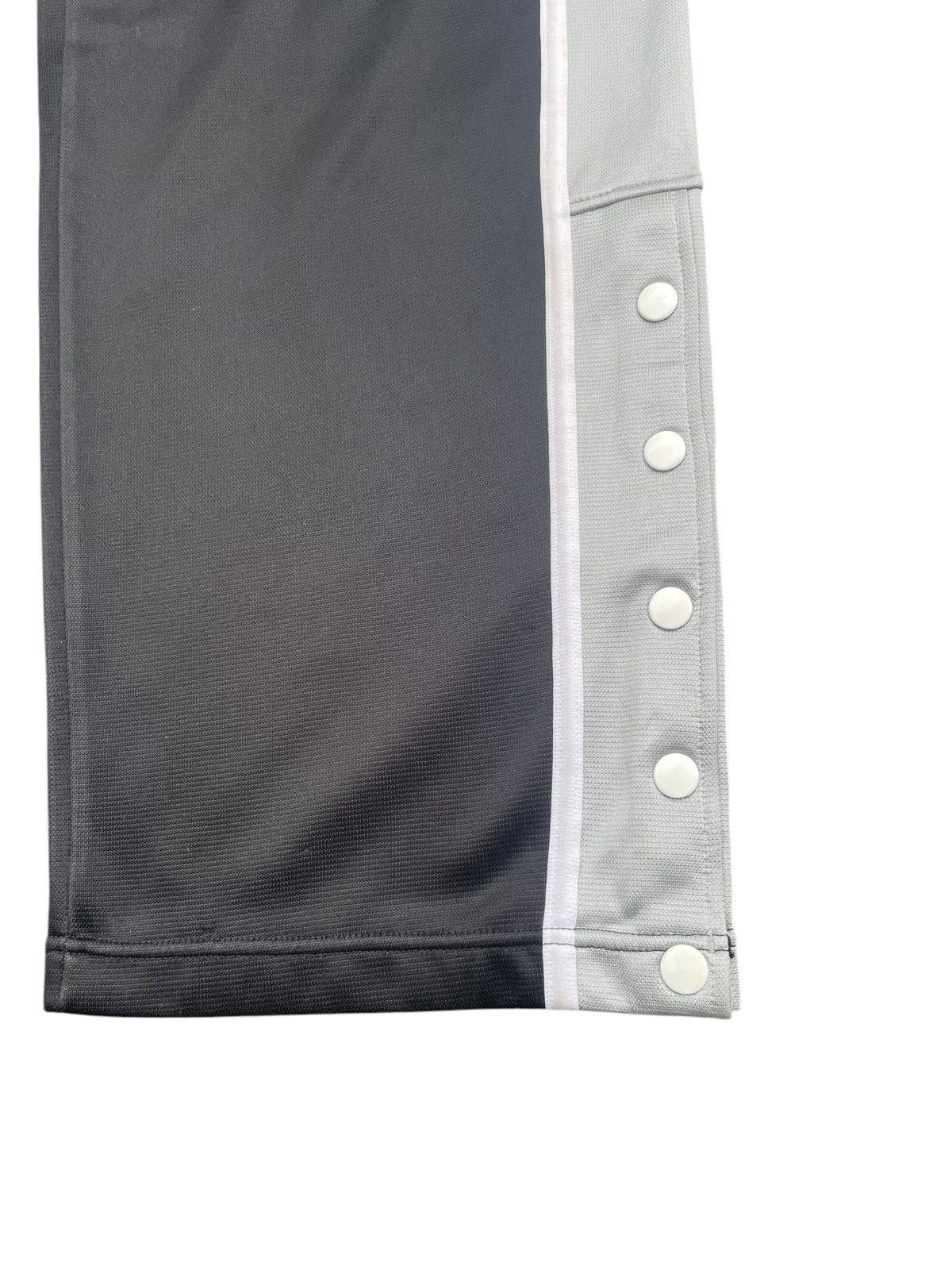 Champion × Vintage Vintage Champion Track Bottom Size US 32 / EU 48 - 5 Thumbnail