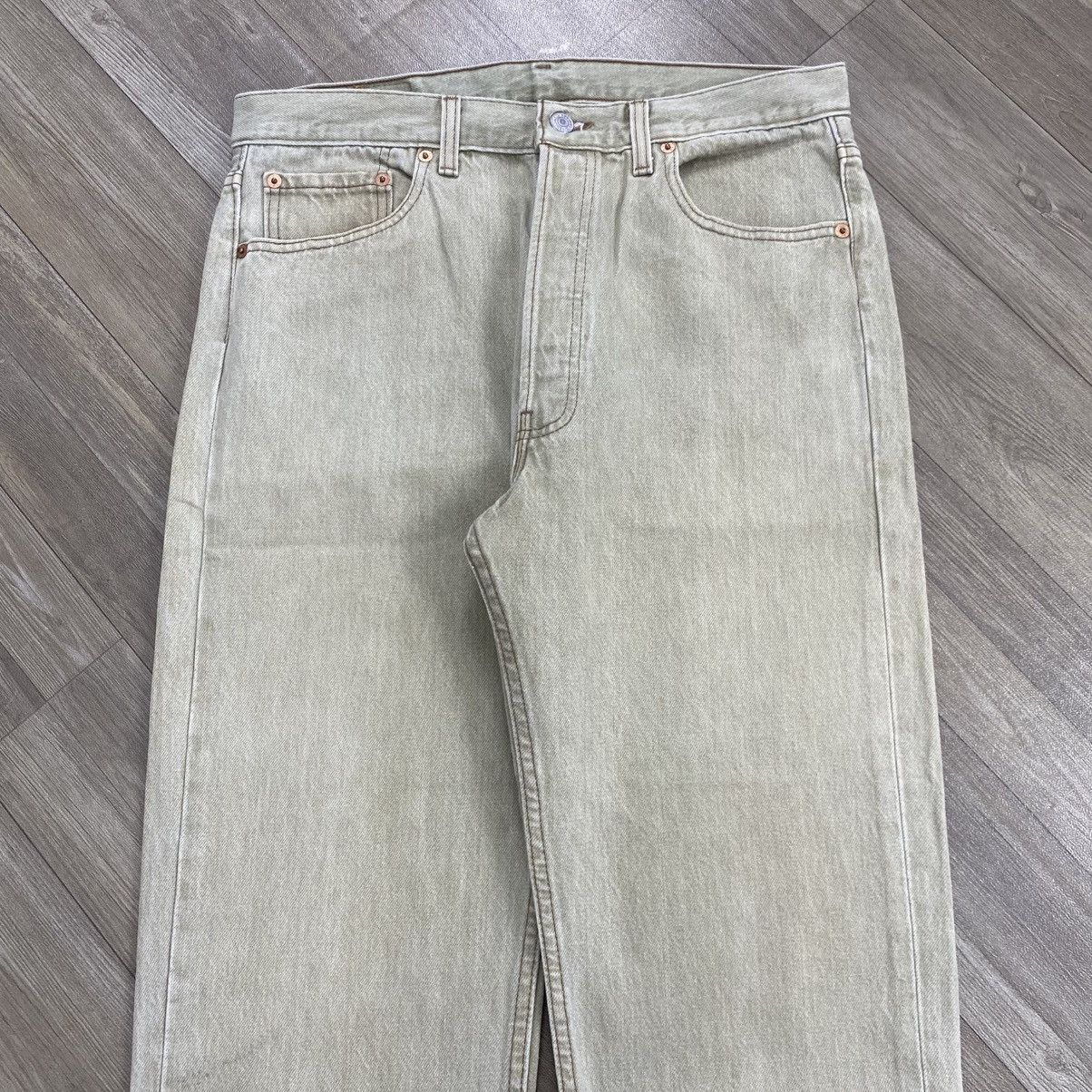 Levi's Vintage Clothing 1990s Vintage Levis Strauss 501 USA 34x30 Jeans Size US 33 - 2 Thumbnail