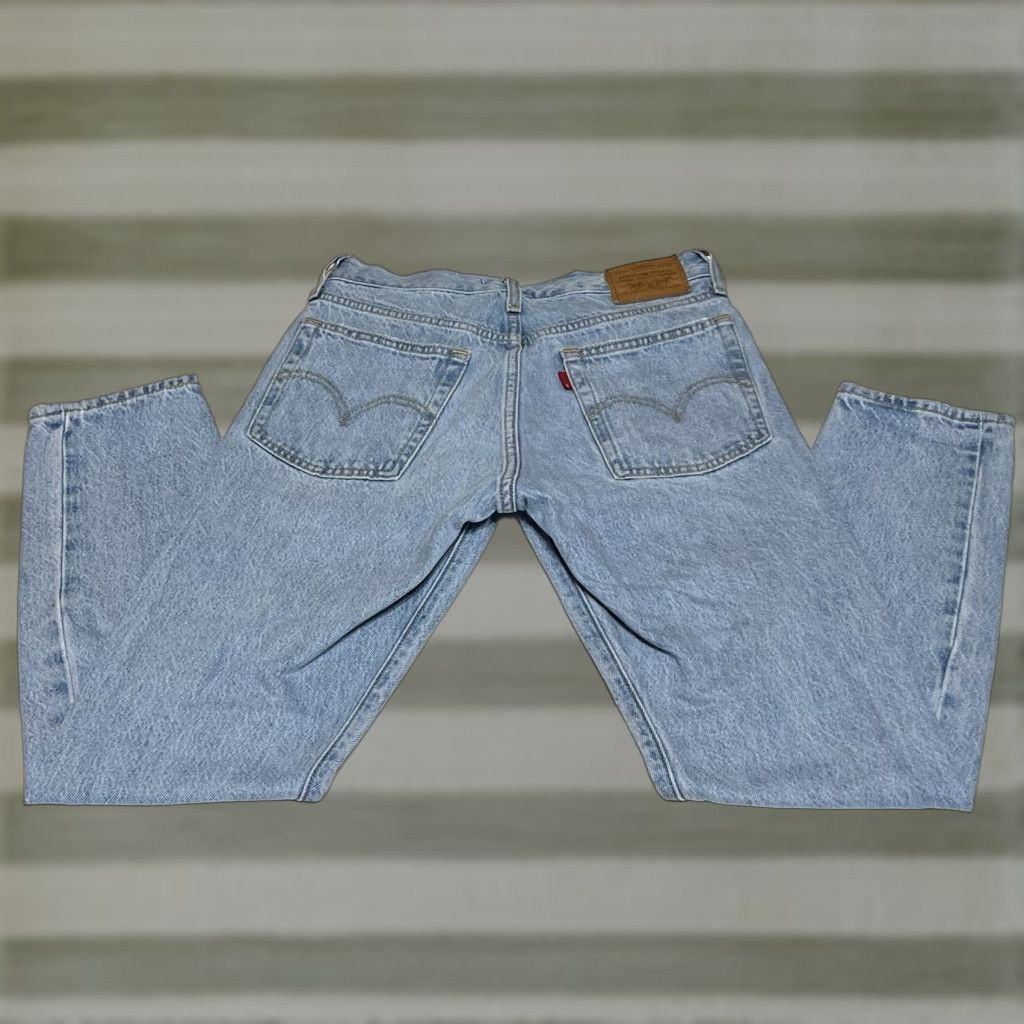 Levi's Levi's Jeans Womens 26x27 Light Blue Distressed Wedgie Button Fly Straight Denim Levi's Size 26" / US 2 / IT 38 - 1 Thumbnail