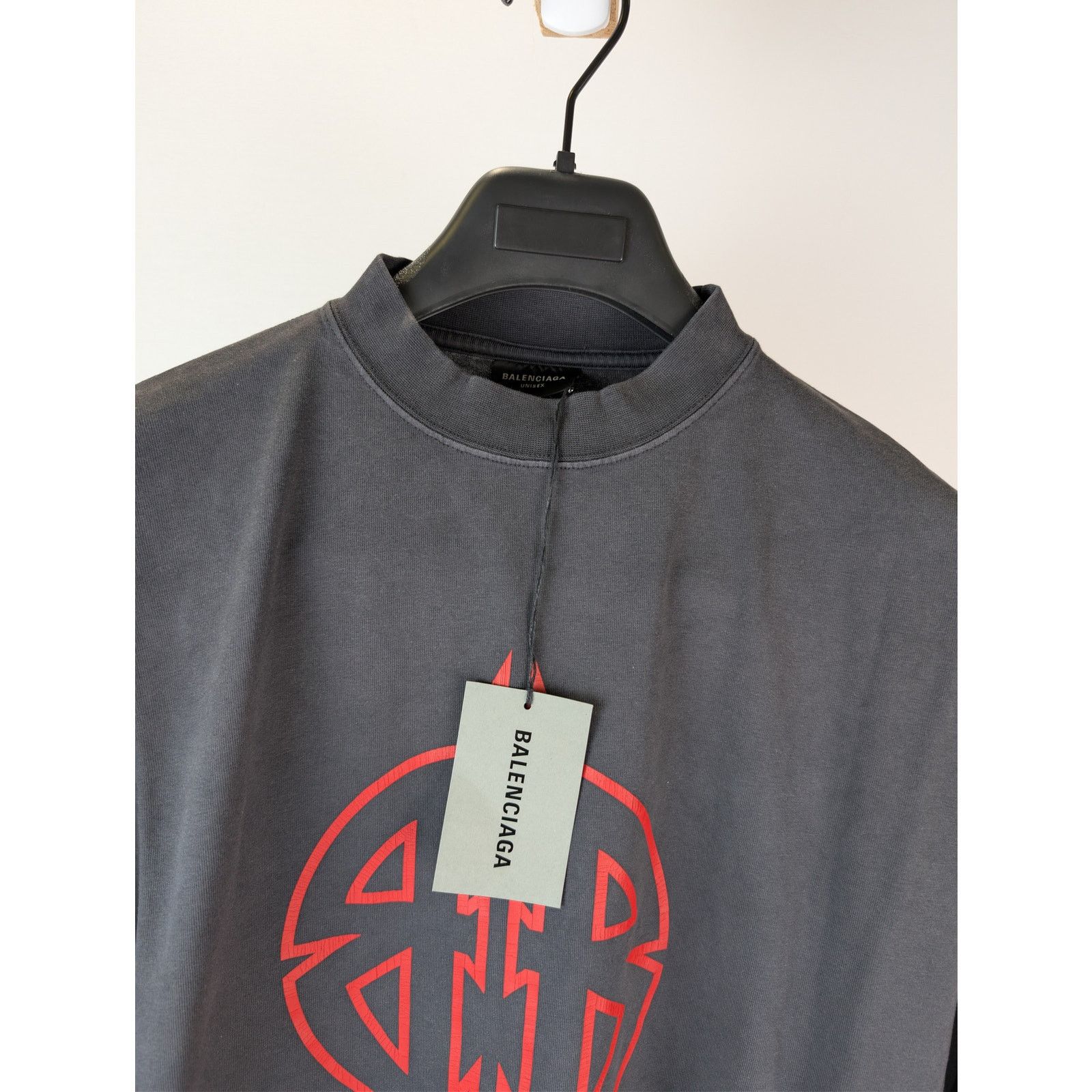 Balenciaga o1rshd1 Metal BB Vintage Jersey L/S Large Fit T-Shirt Black Size US S / EU 44-46 / 1 - 7 Thumbnail