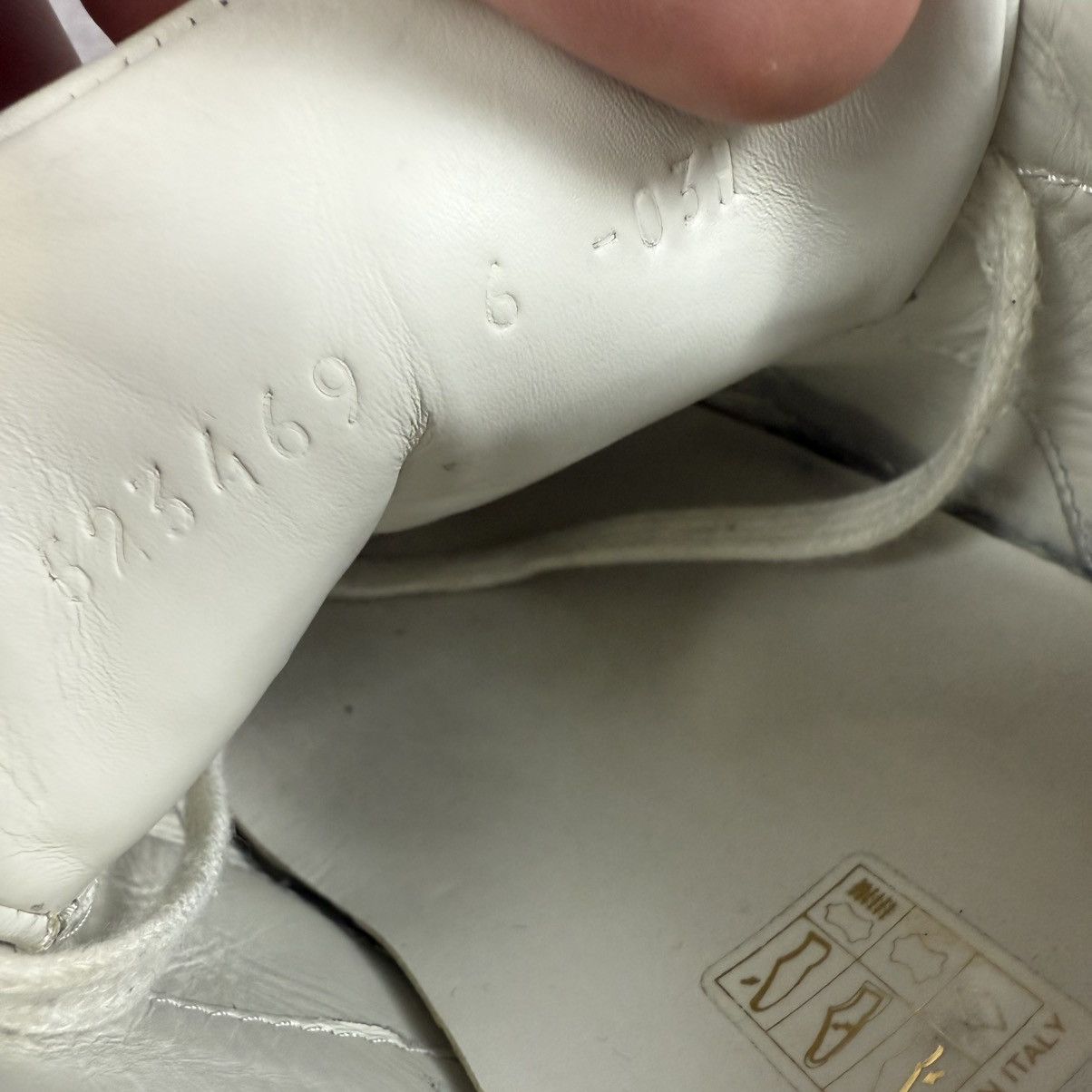 Gucci GUCCI ACE Band Logo White Leather Shoes Size US 8 / EU 41 - 8 Thumbnail
