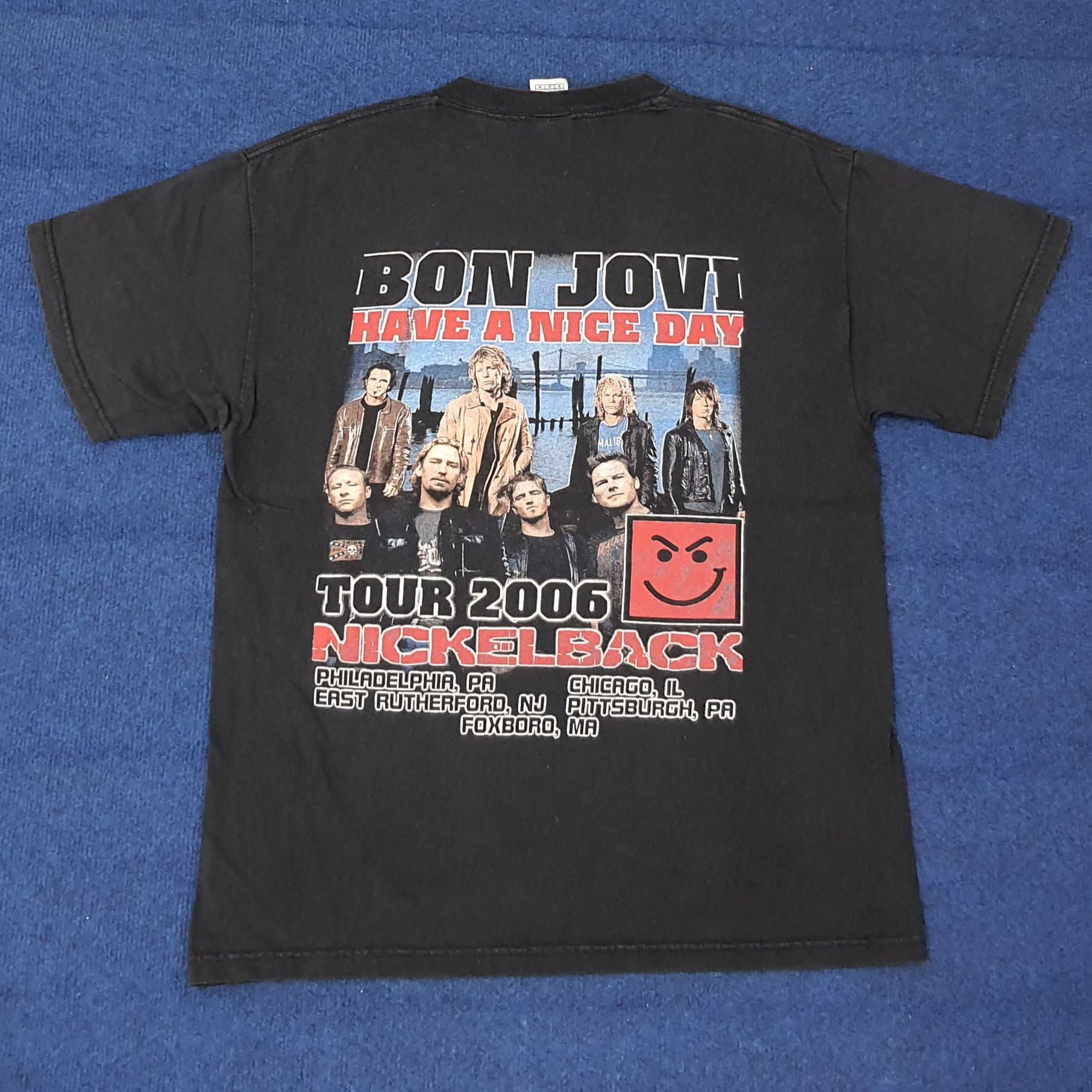 Band Tees Vintage Bon Jovi Nickelback Tour 2006 Tshirt C259N71 Size US L / EU 52-54 / 3 - 1 Thumbnail