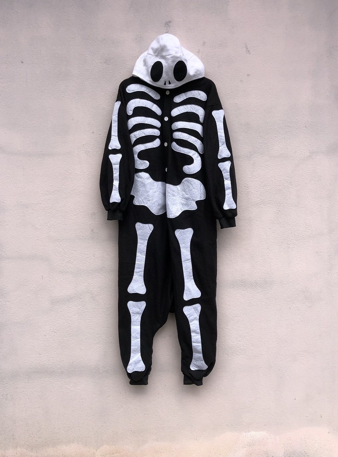 Japanese Brand Skeleton Suite