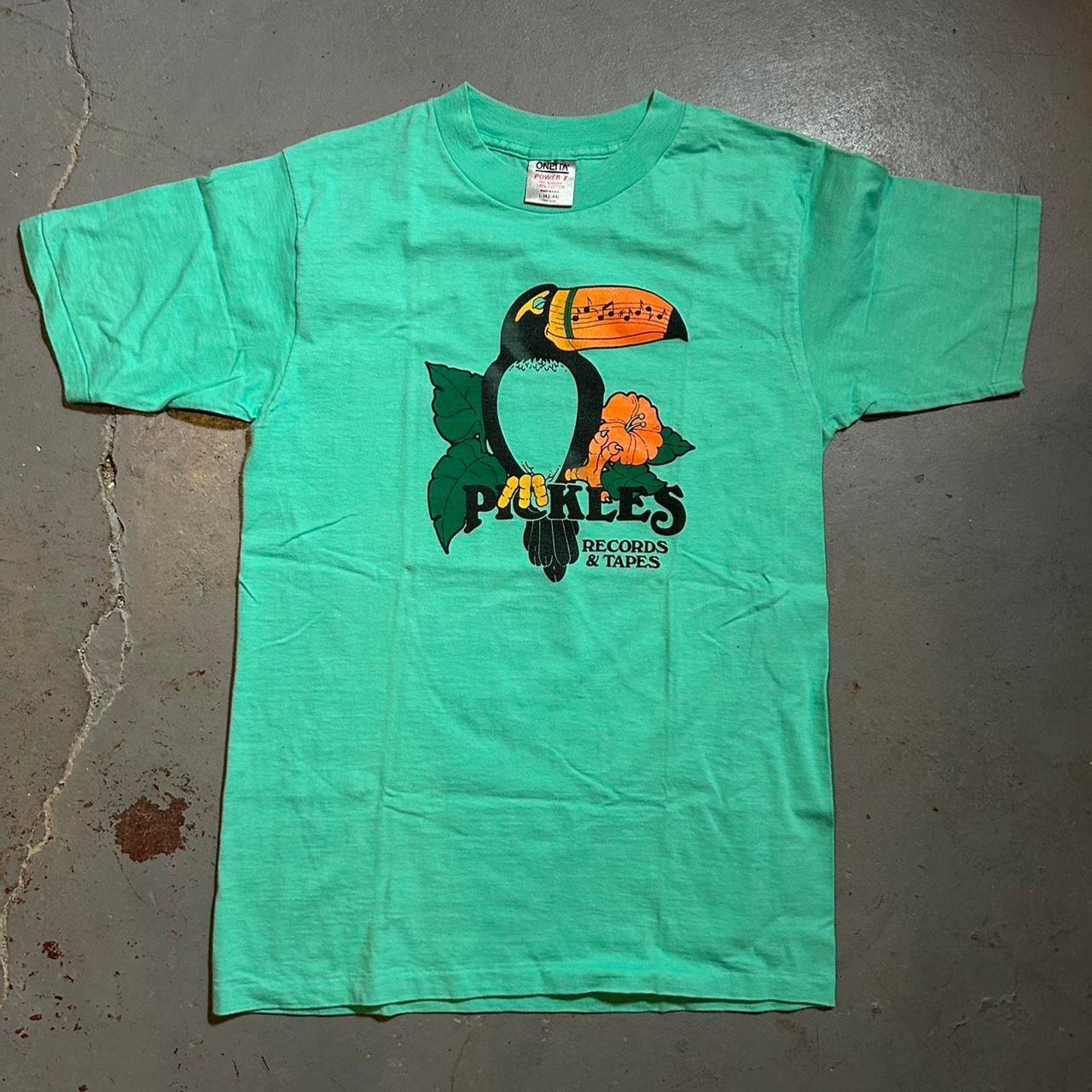 Hanes 90s pickles records and tapes Size US L / EU 52-54 / 3 - 1 Thumbnail