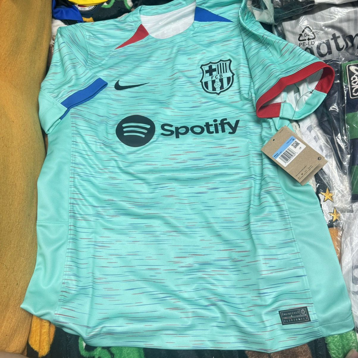 Nike Barcelona 23/24 third away shirt #27 Lamine Yamal (Bnwt) Size US M / EU 48-50 / 2 - 1 Thumbnail