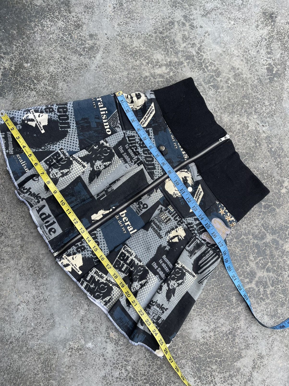 Japanese Brand × Seditionaries Wild & Gramourous Full Print bondage skirt Size 28" / US 6 / IT 42 - 11 Thumbnail