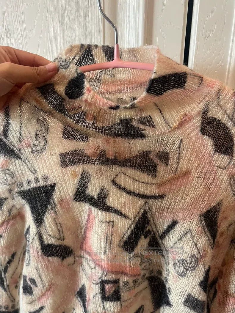 Fendi Fendi Cashmere High Neck Sweater, High Waist, Super Soft Size XS / US 0-2 / IT 36-38 - 6 Thumbnail
