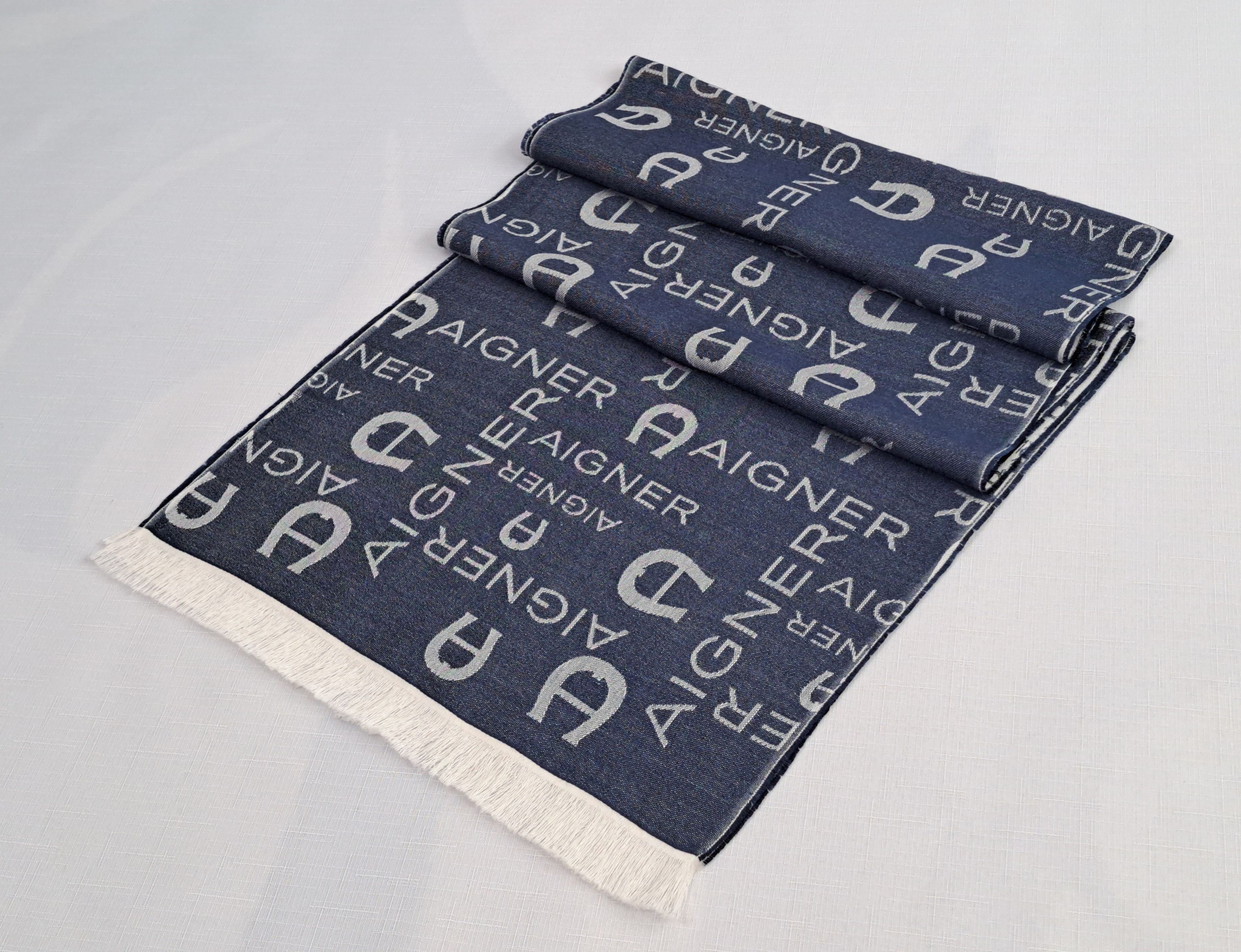 Aigner AIGNER logo collection monogram scarf. Size ONE SIZE - 3 Thumbnail