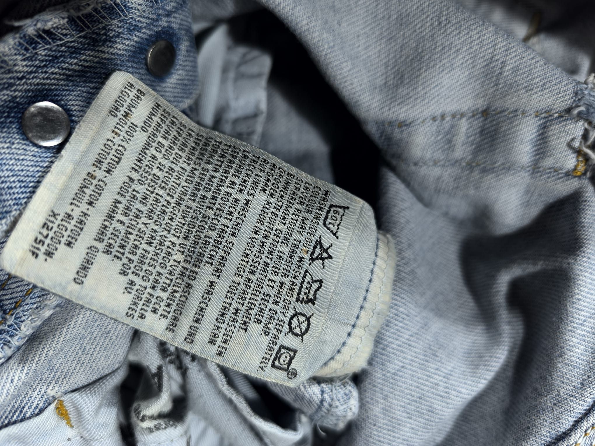 Levi's Vintage Clothing vintage 90s baby blue relaxedfit levis made in uk Size US 33 - 9 Thumbnail