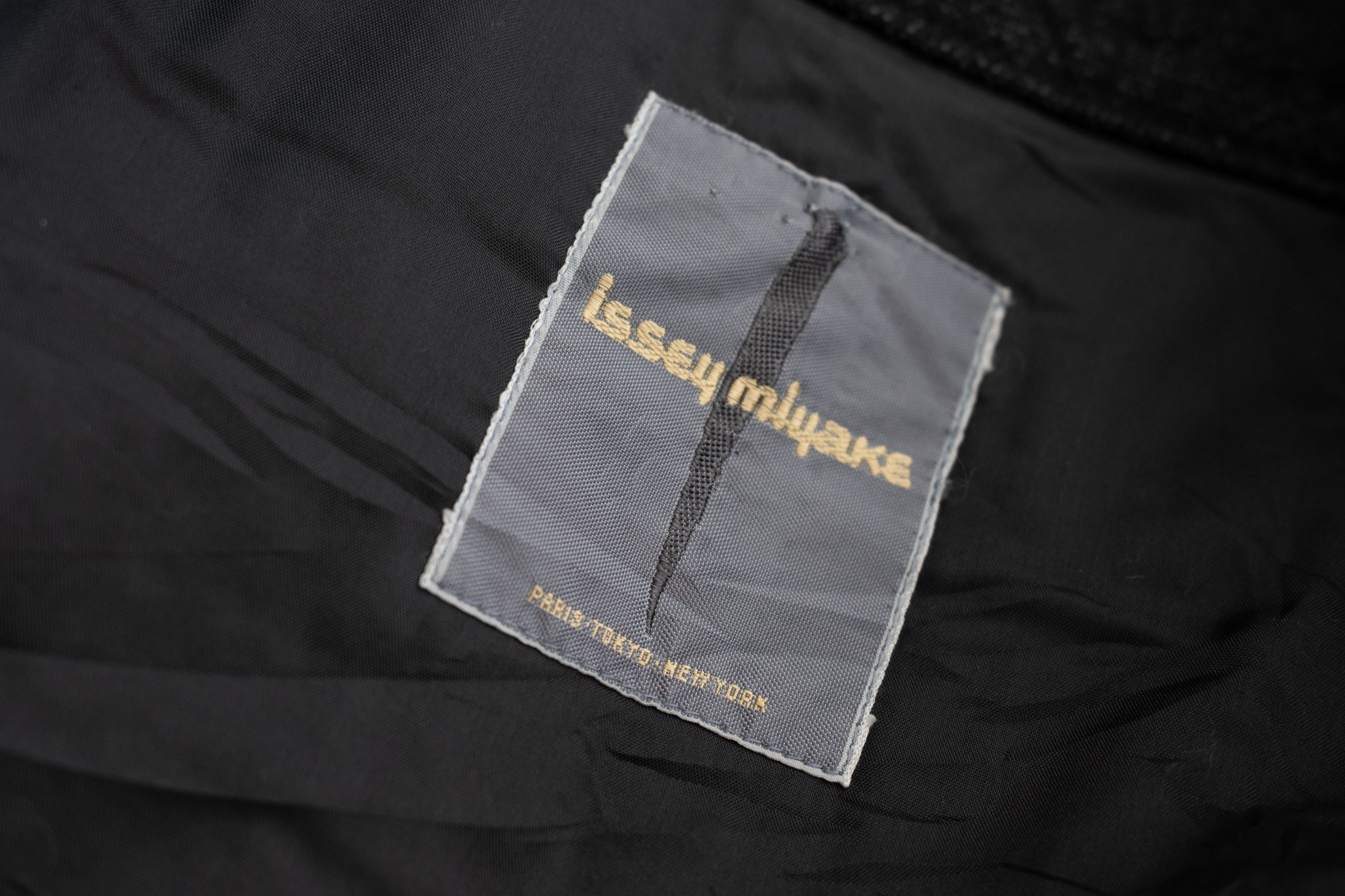 Issey Miyake AW1985 Issey Miyake Wool Fringe Cocoon Jacket Size ONE SIZE - 8 Thumbnail