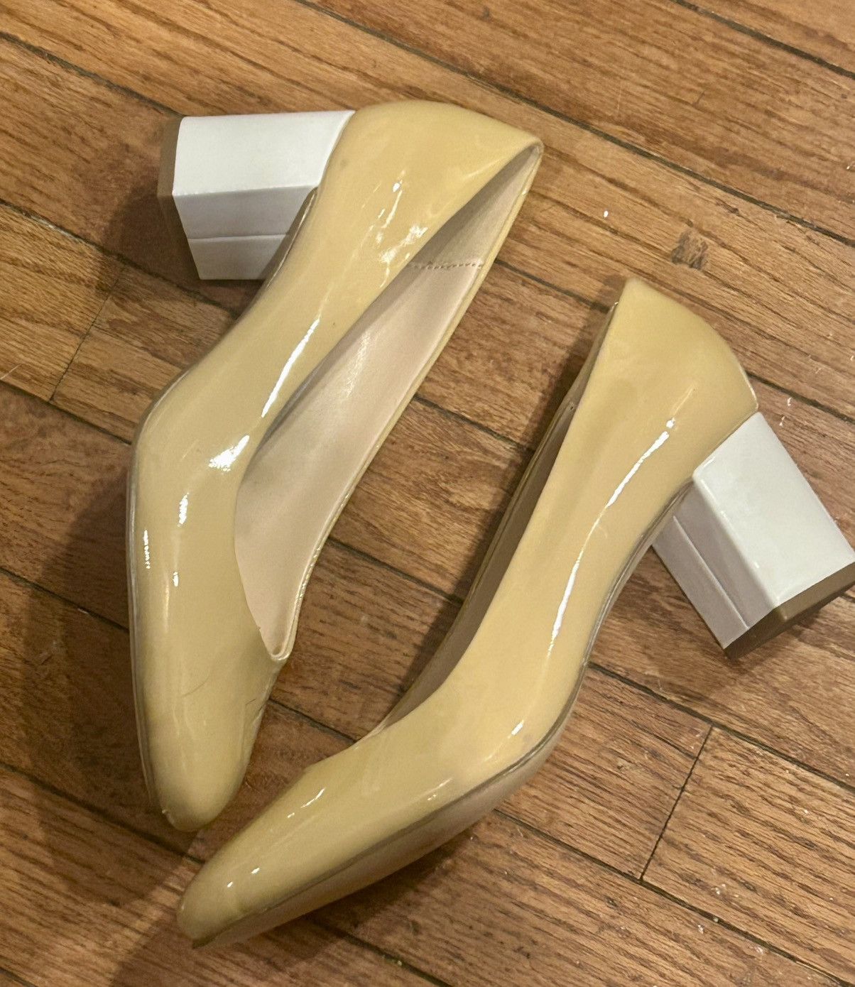 Isaac Mizrahi Isaac Mizrahi Kourtney Camel Patent Leather Size US 7 / IT 37 - 3 Thumbnail