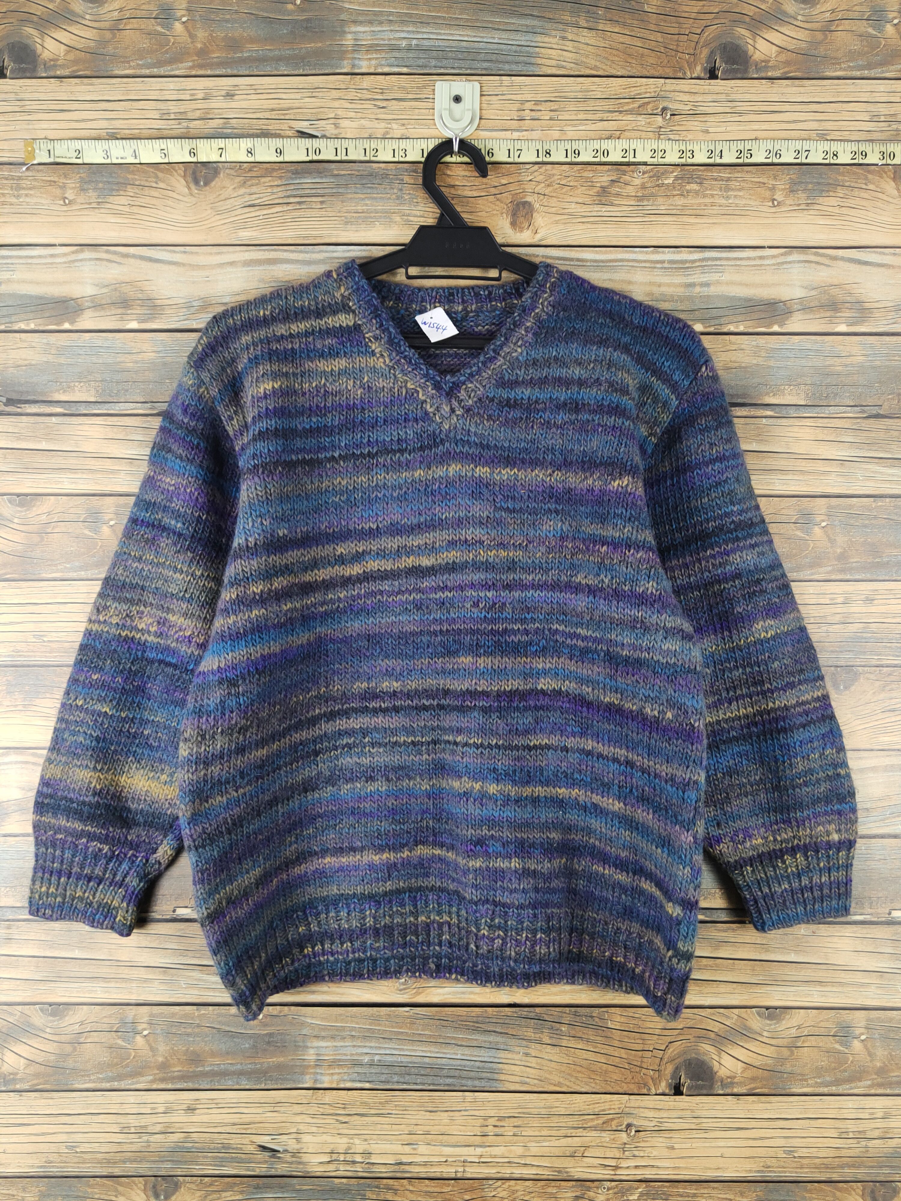 Vintage Japanese Brand Blue Purple Knitwear Sweatshirts #W1544 Size US S / EU 44-46 / 1 - 1 Thumbnail