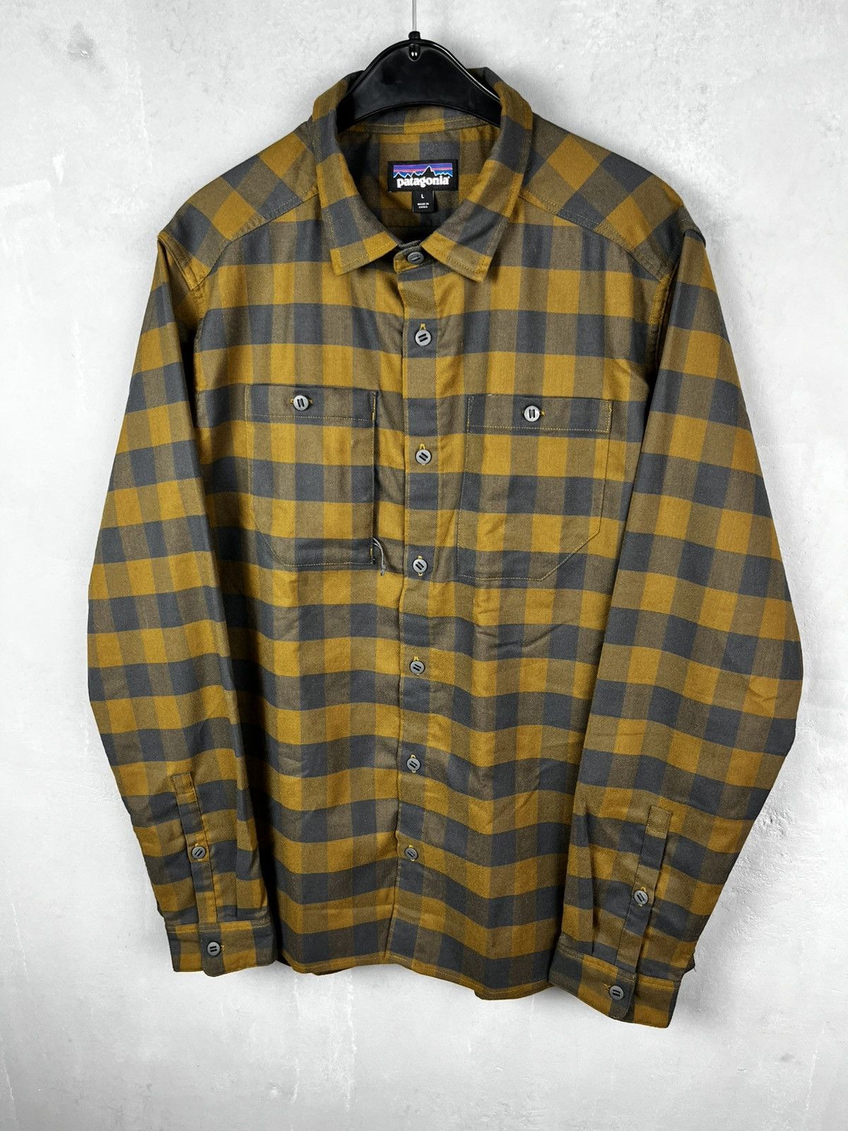 Patagonia Patagonia button shirt street style Size US L / EU 52-54 / 3 - 1 Thumbnail