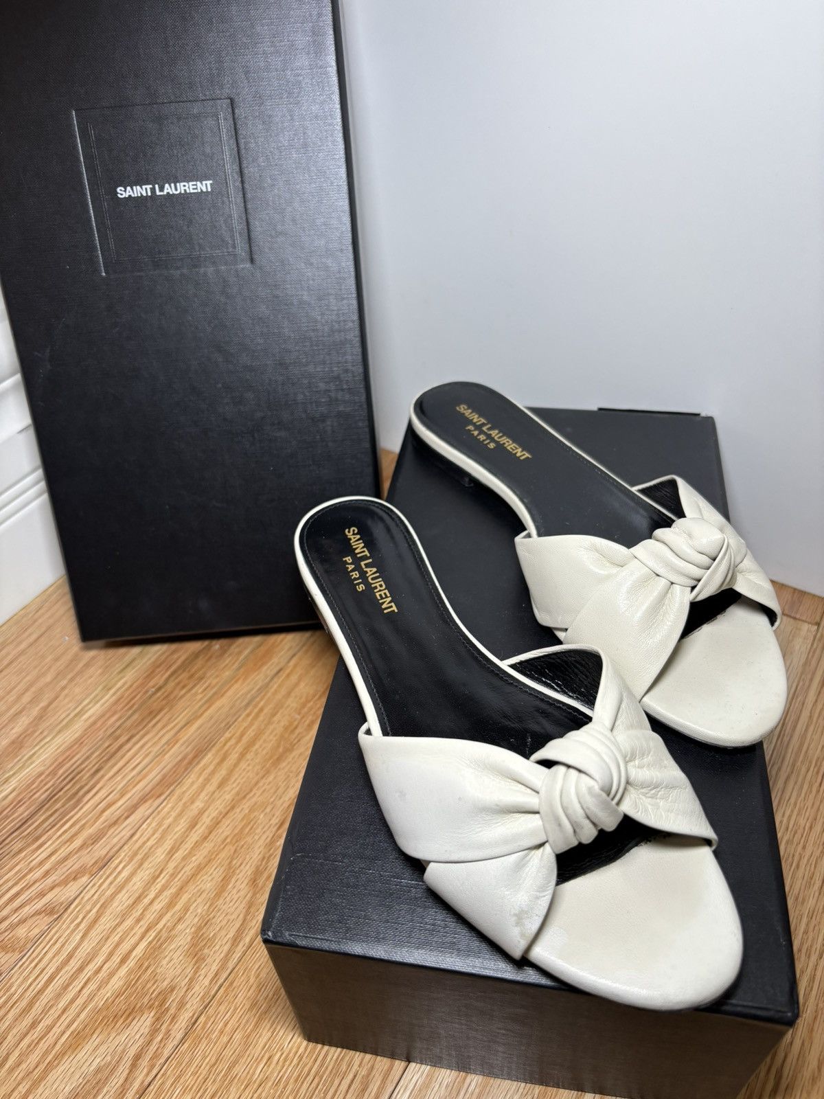 Saint Laurent Paris White bow sandals Size US 8 / IT 38 - 2 Thumbnail
