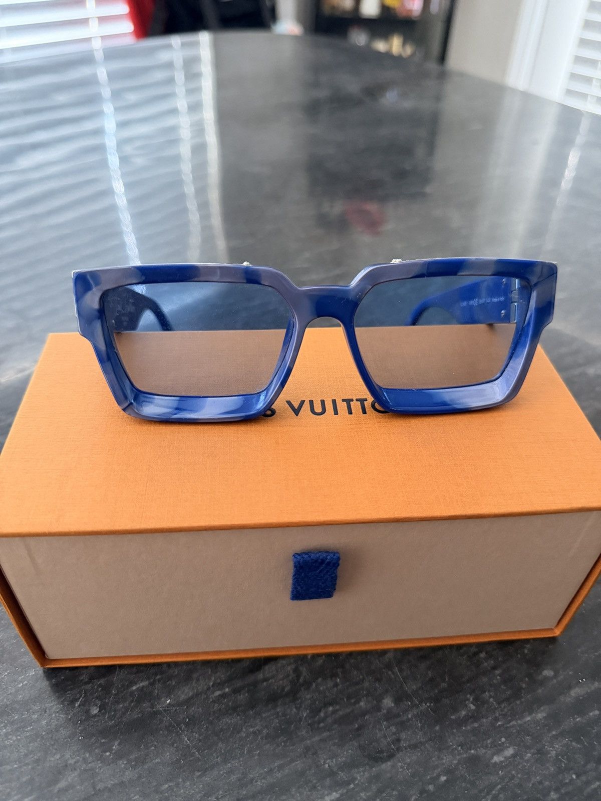 Louis Vuitton Louis Vuitton millionaires sunglasses marble blue E Size ONE SIZE - 3 Thumbnail