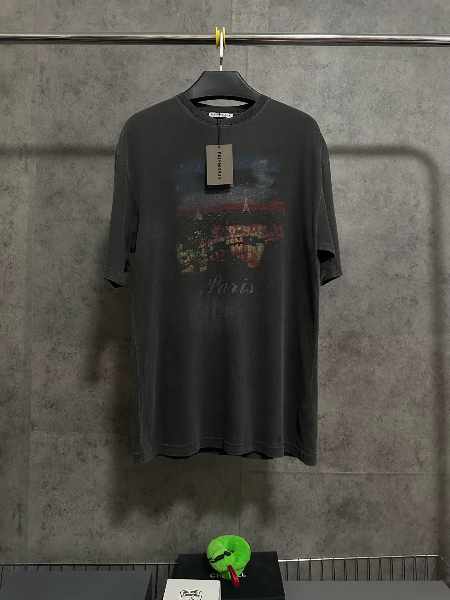 Balenciaga Balenciaga Paris Night Graphic T-Shirt XS Size US XS / EU 42 / 0 - 1 Thumbnail