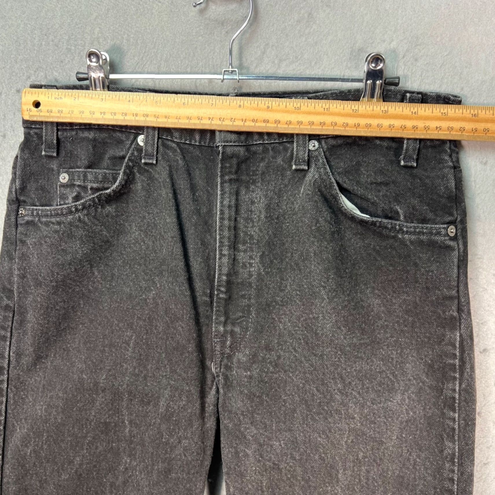 Levi's Levis 505 Jeans Mens Regular Fit Black Denim Straight Zip 33x27 5-Pocket Levi's 500 Series Vintage: No Womens/Mens? Size US 33 - 5 Thumbnail
