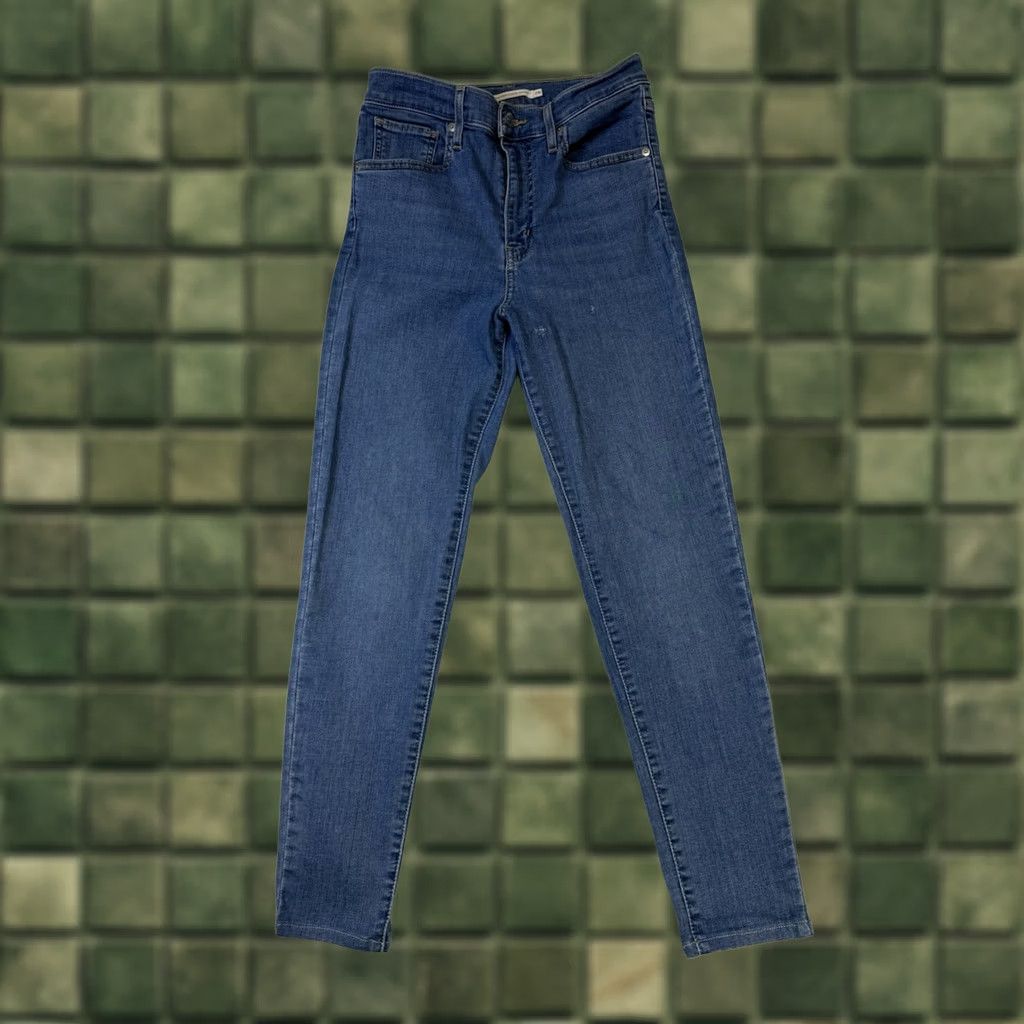 Levi's VINTAGE? No. Levi's Jeans Women Slim Zip Button Denim Blue 28x30 Mile High High Rise 28 IN inseam 28.5in 90s? Size 28" / US 6 / IT 42 - 1 Thumbnail