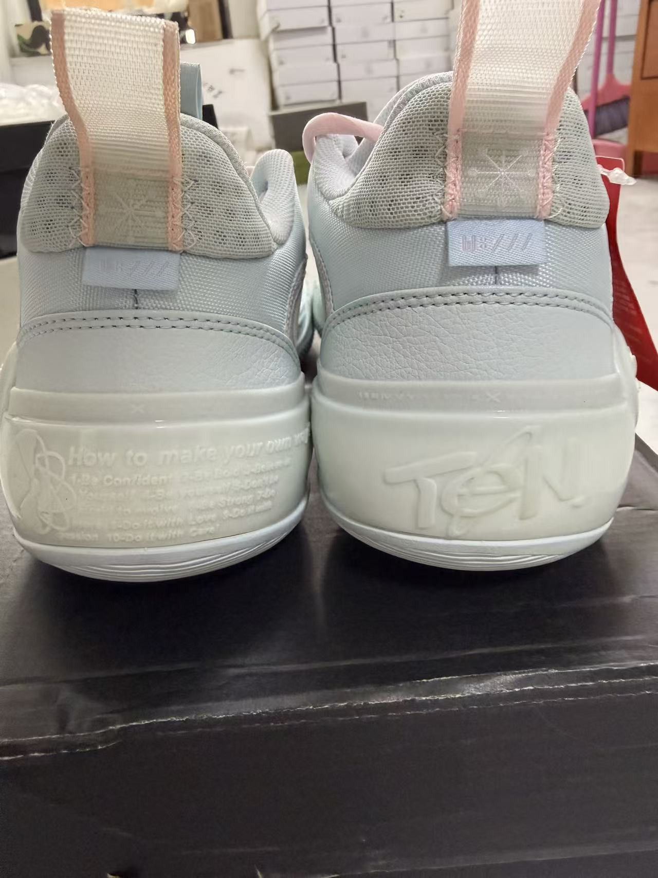 Li-Ning Li Ning Low-Top Sneakers Size US 9 / EU 42 - 6 Thumbnail