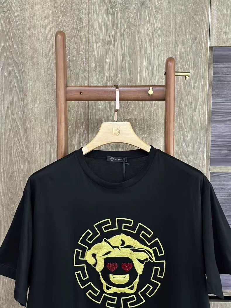 Versace Versace Black portrait embroidered with short sleeves Size L / US 10 / IT 46 - 3 Thumbnail