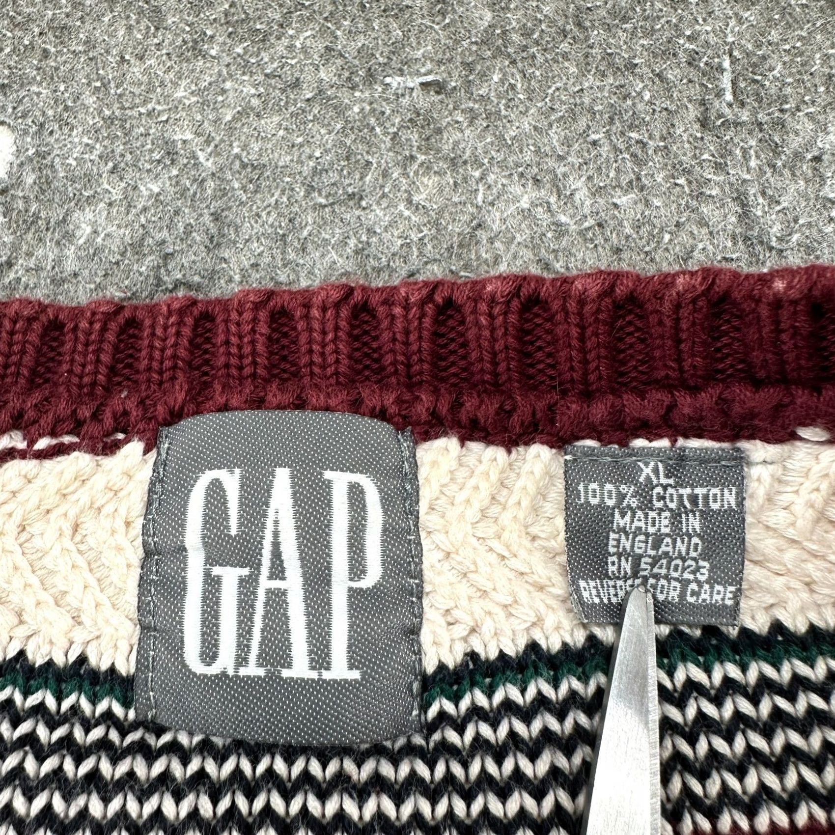 Gap VINTAGE Gap Sweater Womens XL Red Pullover Cable Knit V Neck Striped 90s Women Mens? Size XL / US 12-14 / IT 48-50 - 4 Thumbnail