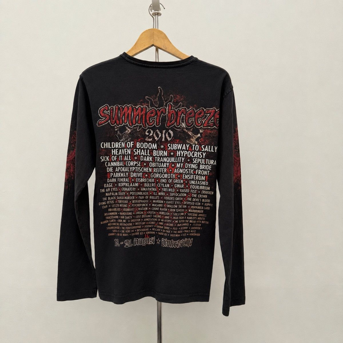 Band Tees Trashed -faded - 2010 summer breeze tshirt Size US S / EU 44-46 / 1 - 2 Thumbnail