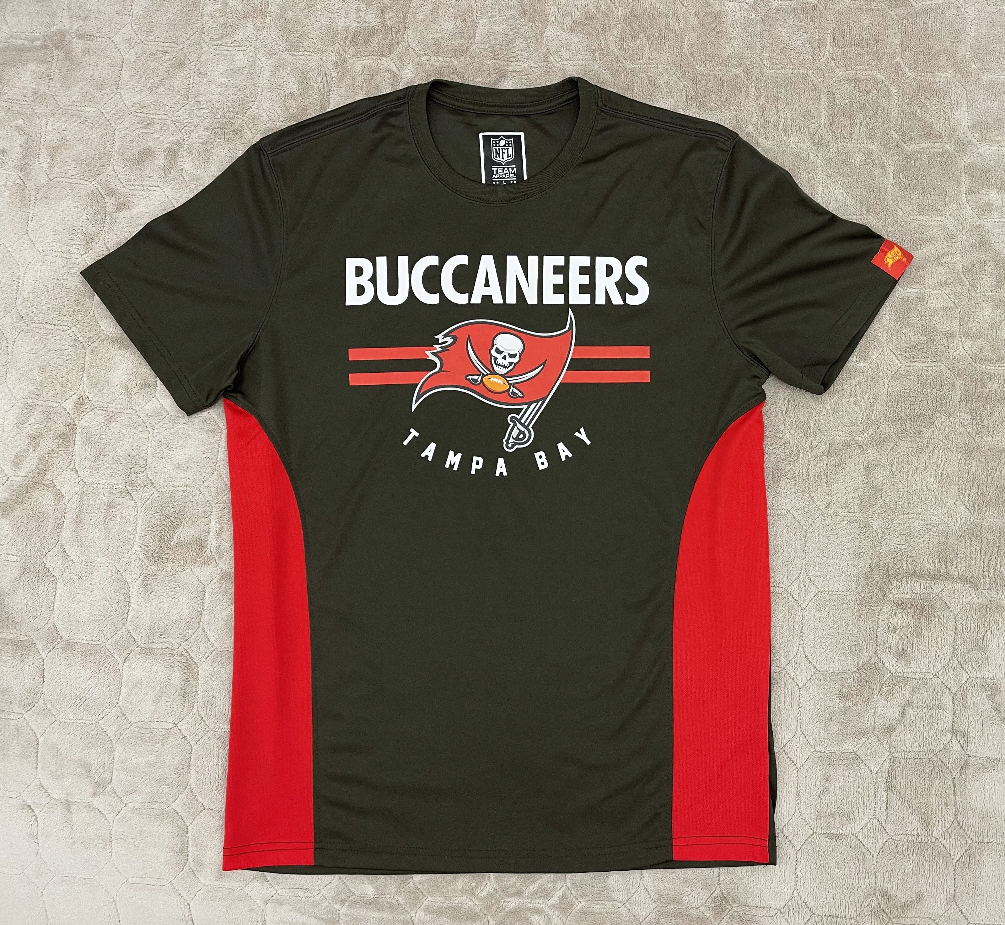 NFL NFL BUCCANEERS TAMPA BAY Size US L / EU 52-54 / 3 - 1 Thumbnail