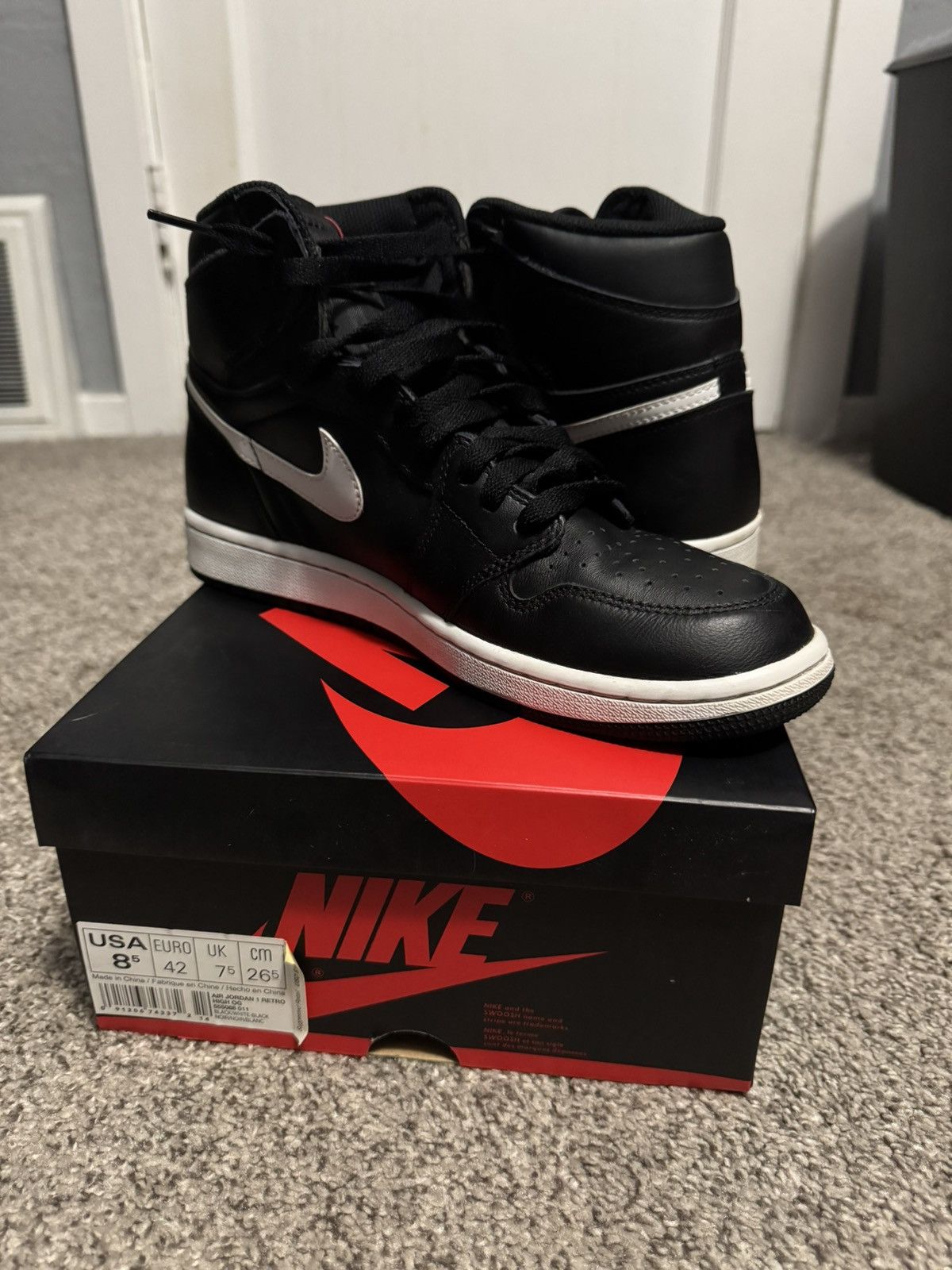 Nike Nike Air Jordan 1 “Yin Yang Black” Size US 8.5 / EU 41-42 - 1 Thumbnail