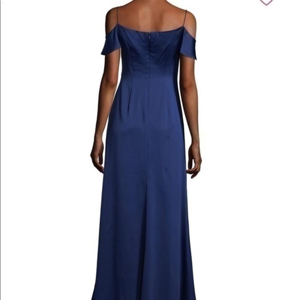 Designer Aidan by Aidan Maddox Cold Shoulder Dress, size 0 Size XS / US 0-2 / IT 36-38 - 3 Thumbnail
