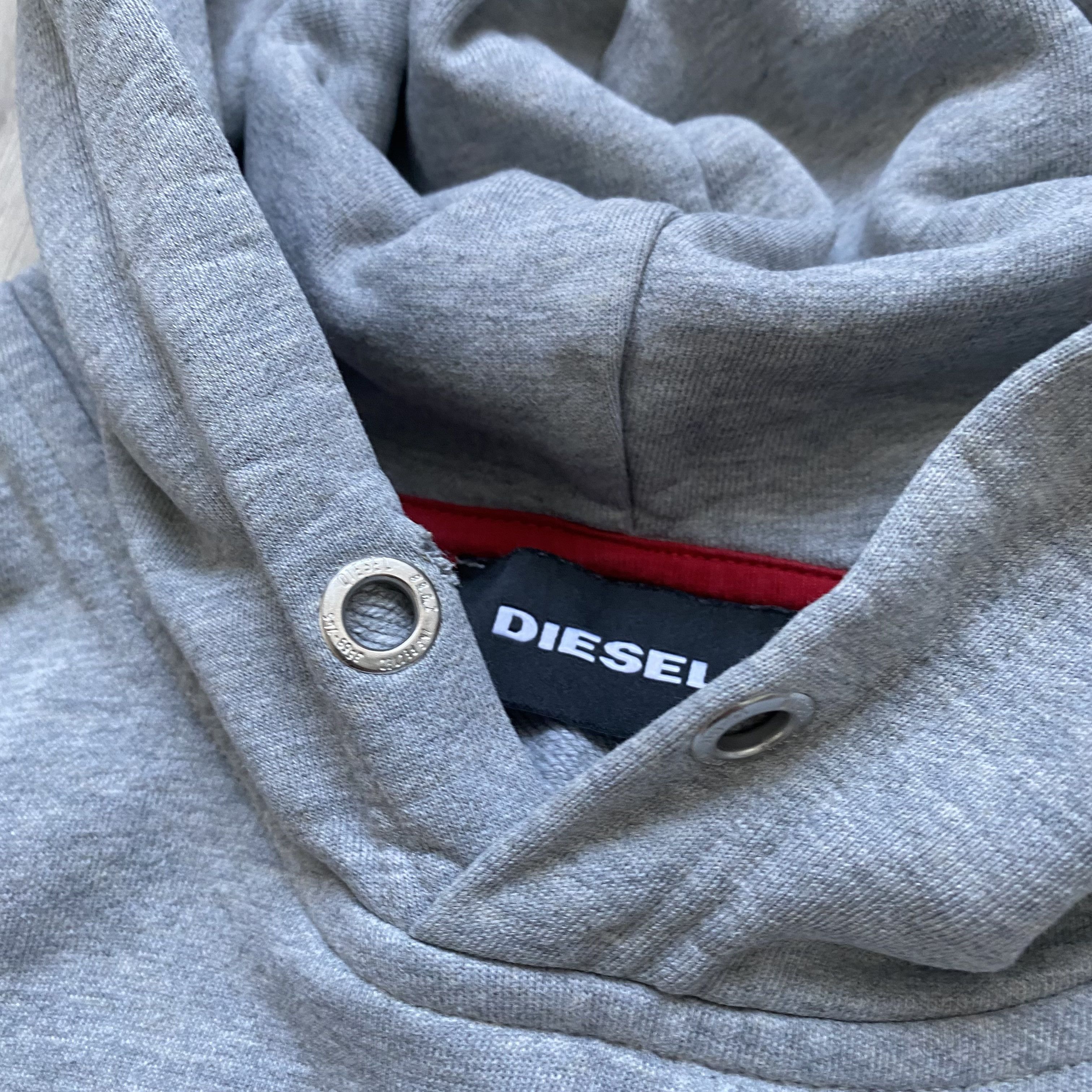 Diesel ❌ Vintage Y2K Diesel Boxy hoodie Centr logo Size US M / EU 48-50 / 2 - 8 Thumbnail