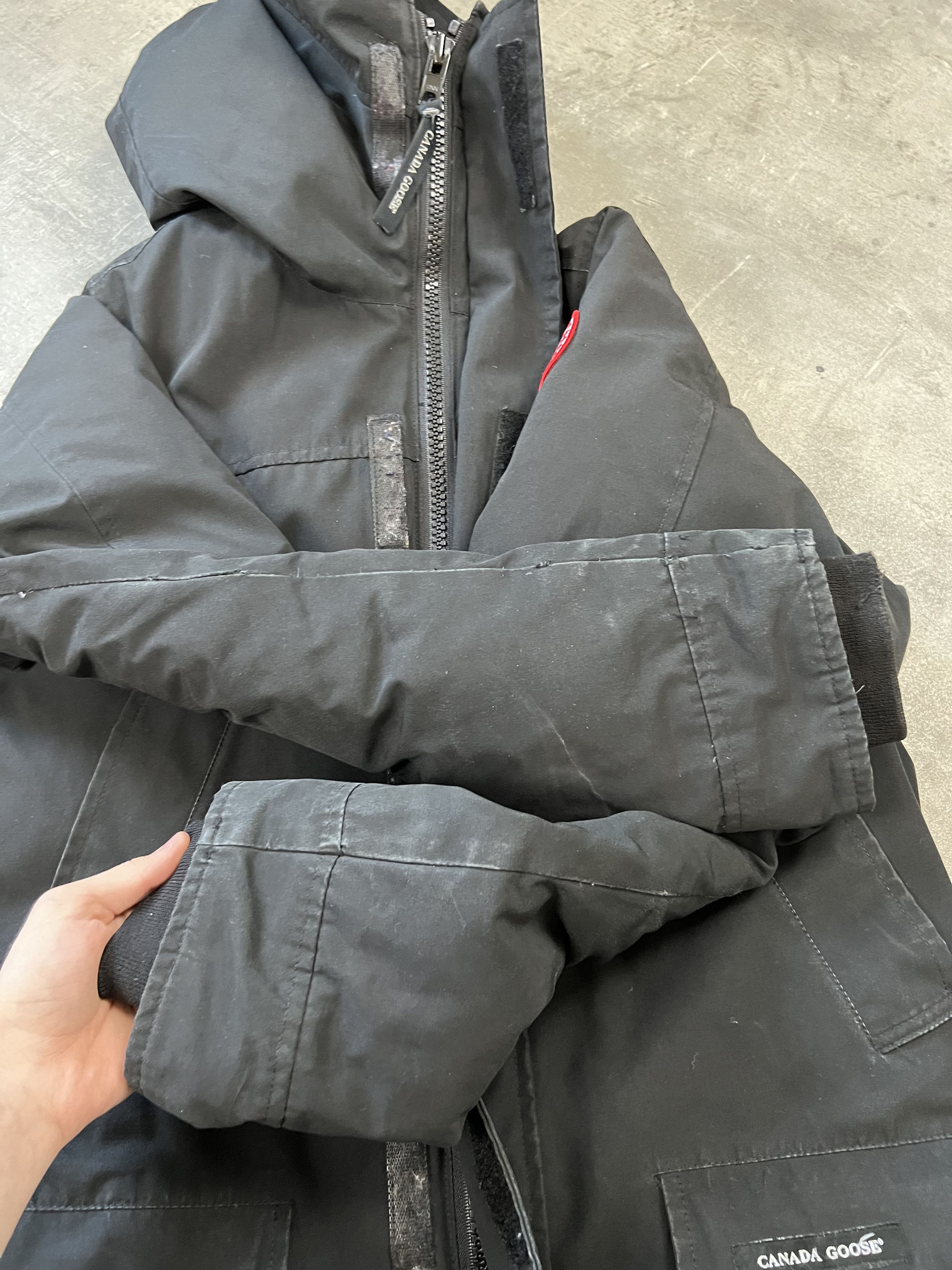 Canada Goose canada goose puffer parka size M-L luxury Size M / US 6-8 / IT 42-44 - 15 Thumbnail
