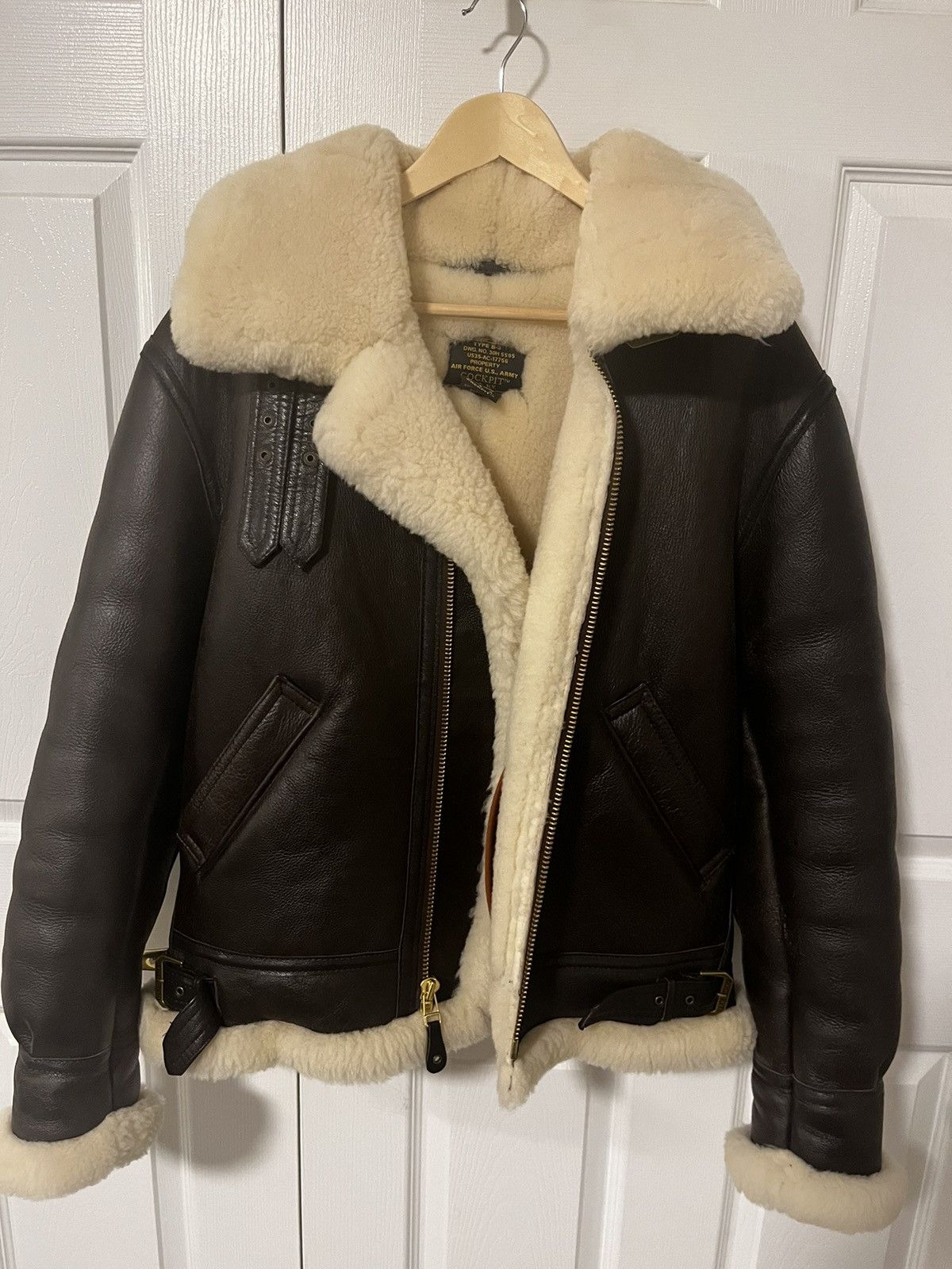Cockpit USA B-3 Sheepskin Jacket Z2102M Size US XXS / EU 40 - 1 Thumbnail