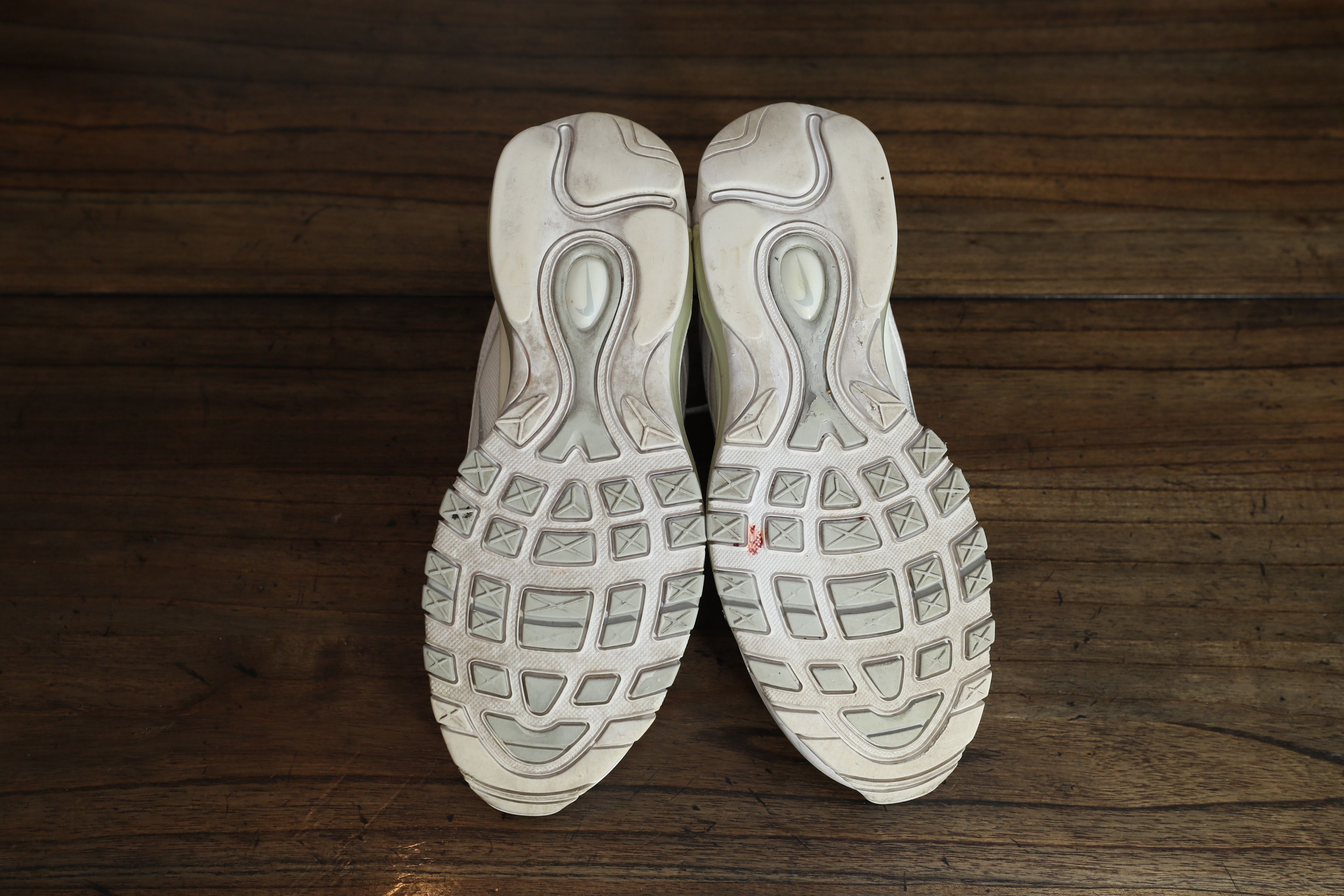 Nike Nike Air Max 97 White Pure Platinum (9.5) Size US 9.5 / IT 39.5 - 12 Thumbnail