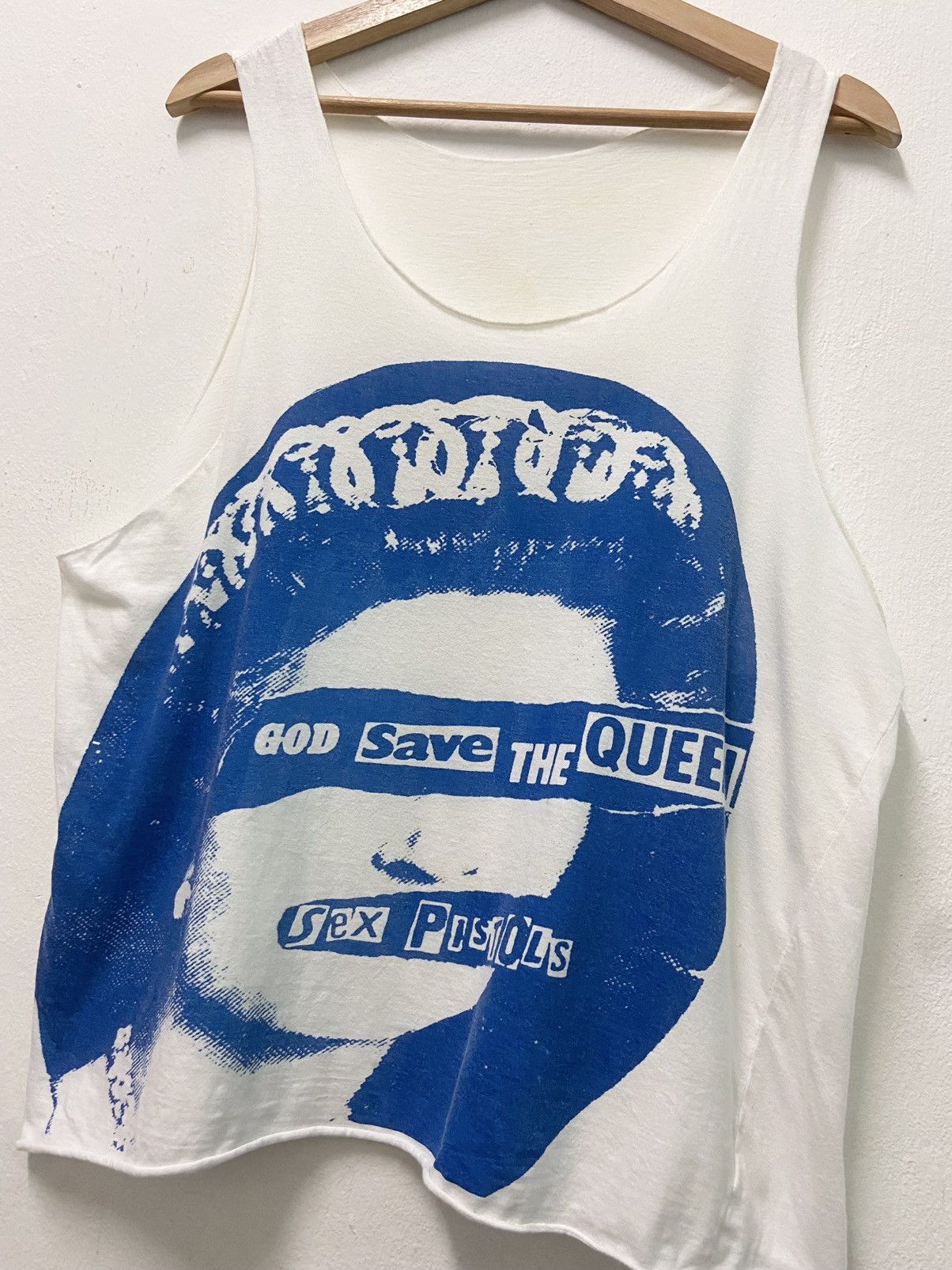 Band Tees × Seditionaries × Vintage Vintage 90's Sex Pistol " God Save the Queen " Tank Top Size US M / EU 48-50 / 2 - 3 Thumbnail