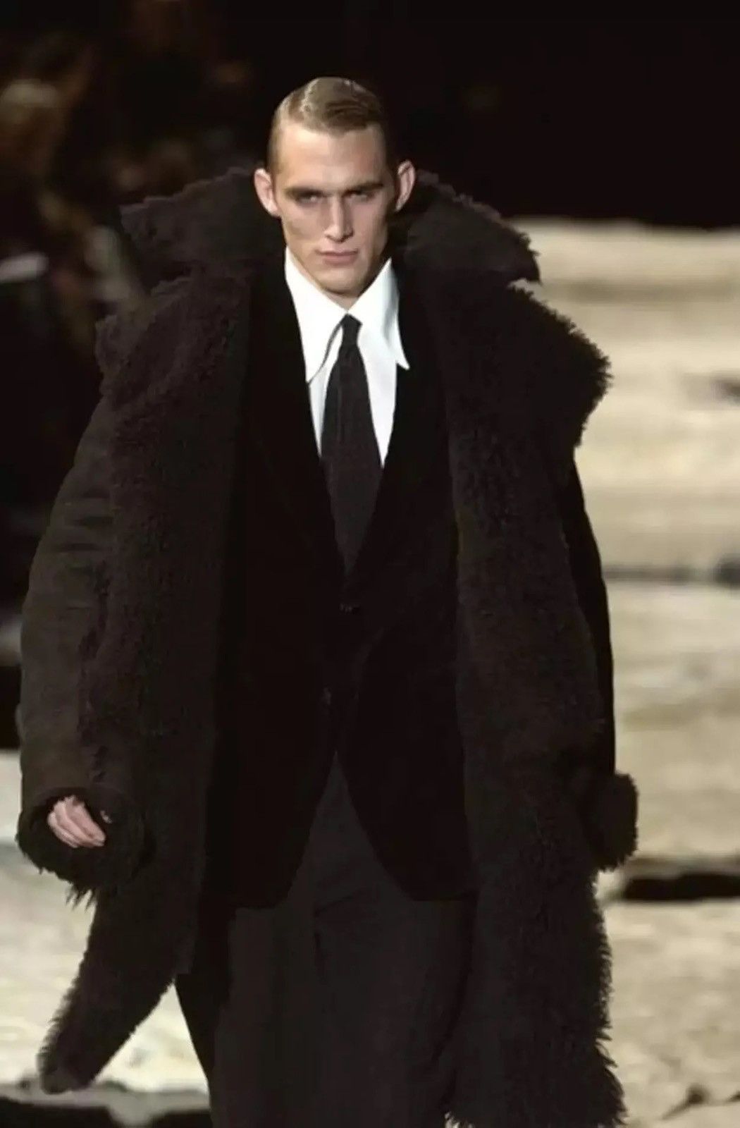 Gucci Gucci Tom Ford AW02 Oversized Shearling Coat Size US M / EU 48-50 / 2 - 18 Thumbnail