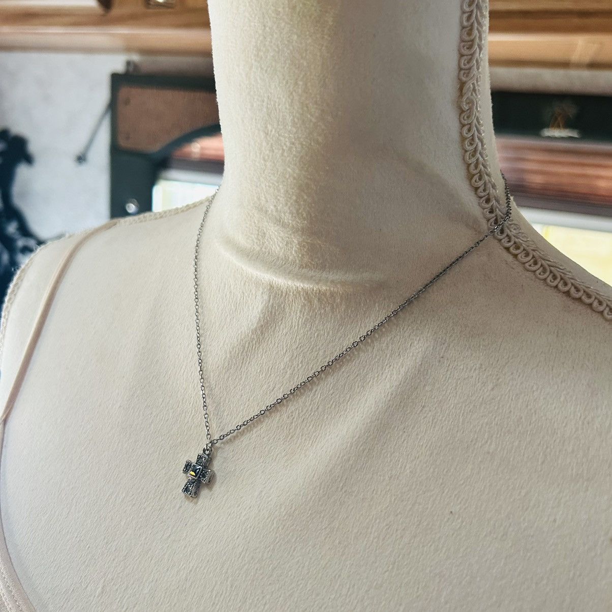Handmade Handcrafted marcasite tone glass stone cross necklace Size ONE SIZE - 4 Thumbnail