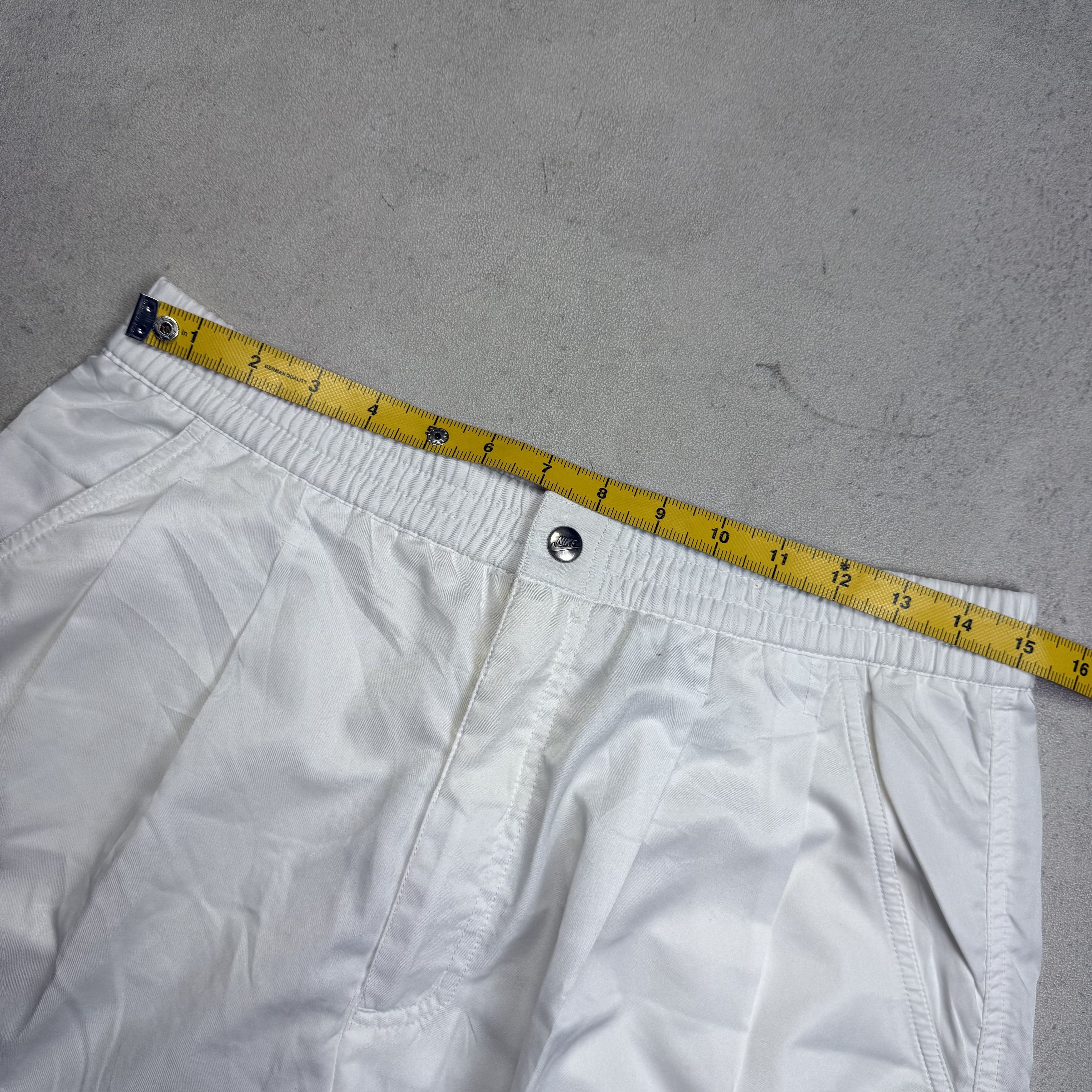 Nike Vintage Nike Tennis Court Short Pants Size US 34 / EU 50 - 6 Thumbnail