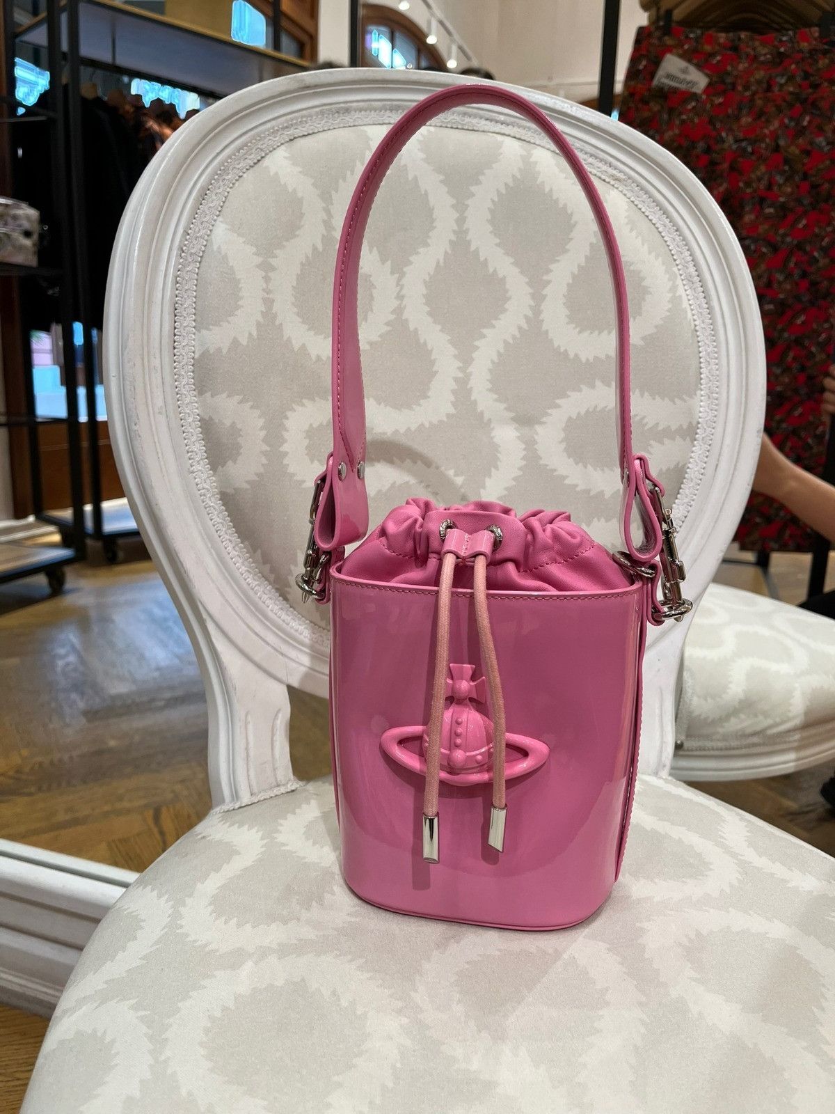 Vivienne Westwood o1f1d3z0825 Size: OS / Kitty Small Bucket Bag in Pink Size ONE SIZE - 1 Preview