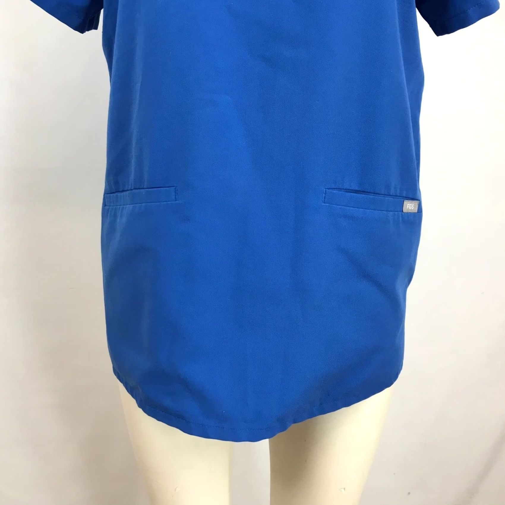 Vintage FIGS WOMEN'S MEDIUM BLUE SHORT SLEEVE V NECK TECHNICAL COLLECTION UNIFORM TOP Size M / US 6-8 / IT 42-44 - 3 Thumbnail