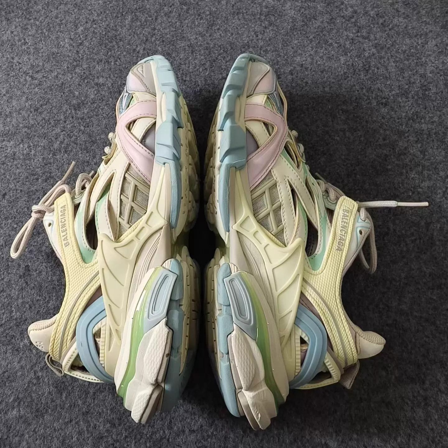Balenciaga Balenciaga Track 2.0 Mac White Blue Pink Dad Shoe Women's 37 Size US 6.5 / IT 36.5 - 7 Thumbnail