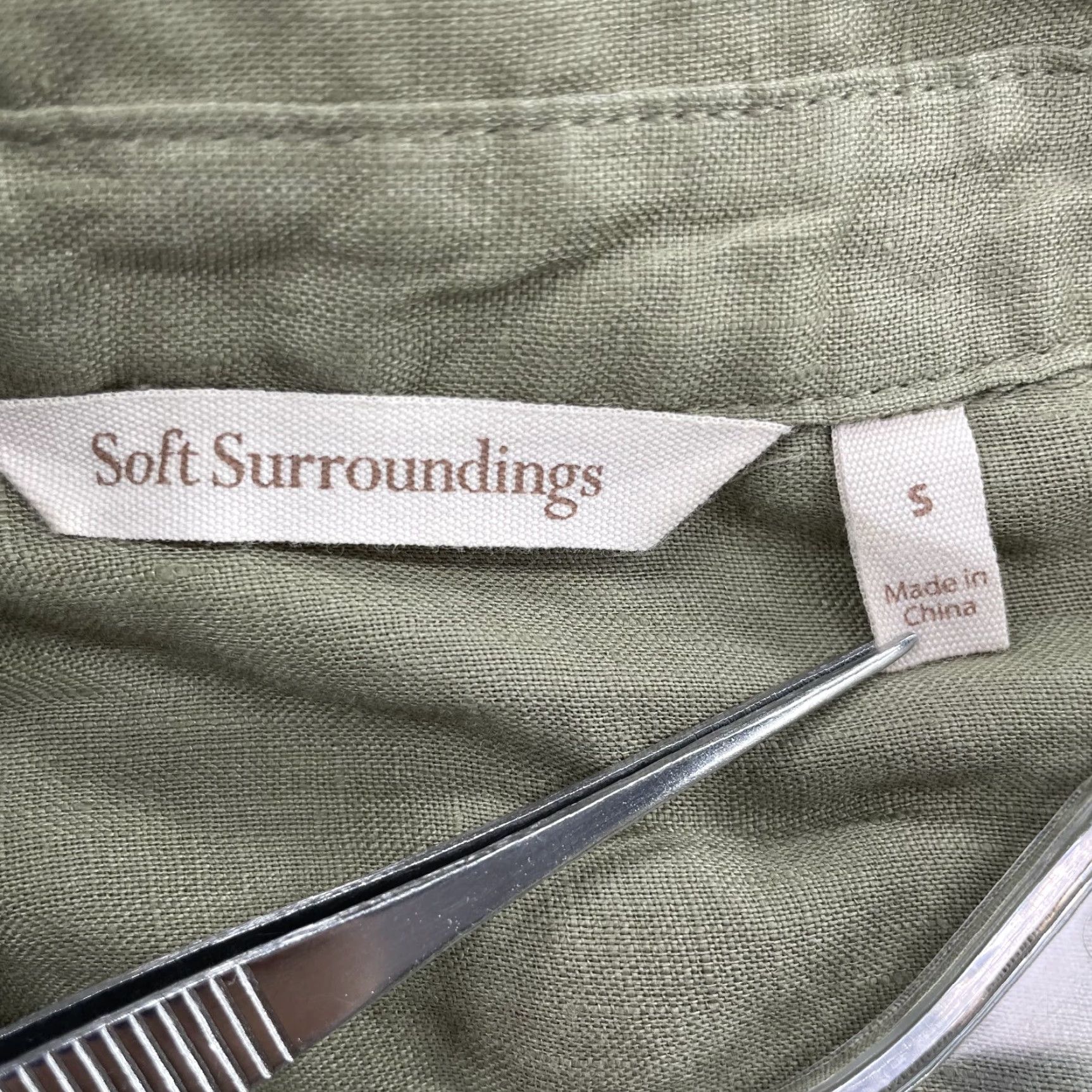 Soft Surroundings Soft Surroundings Linen Tunic Shirt Women Small Olive Coastal Boho Beach Olive Green Linen Tunic Shirt Women Small Beach Boho Chic 90s? Size L / US 10 / IT 46 - 2 Thumbnail