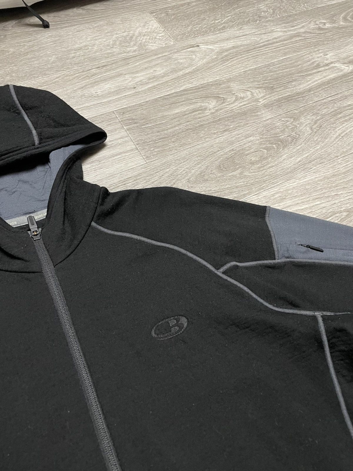 Icebreaker Icebreaker Merino Wool GT Quantum Hooded Full Zip Jacket Size US XL / EU 56 / 4 - 10 Thumbnail