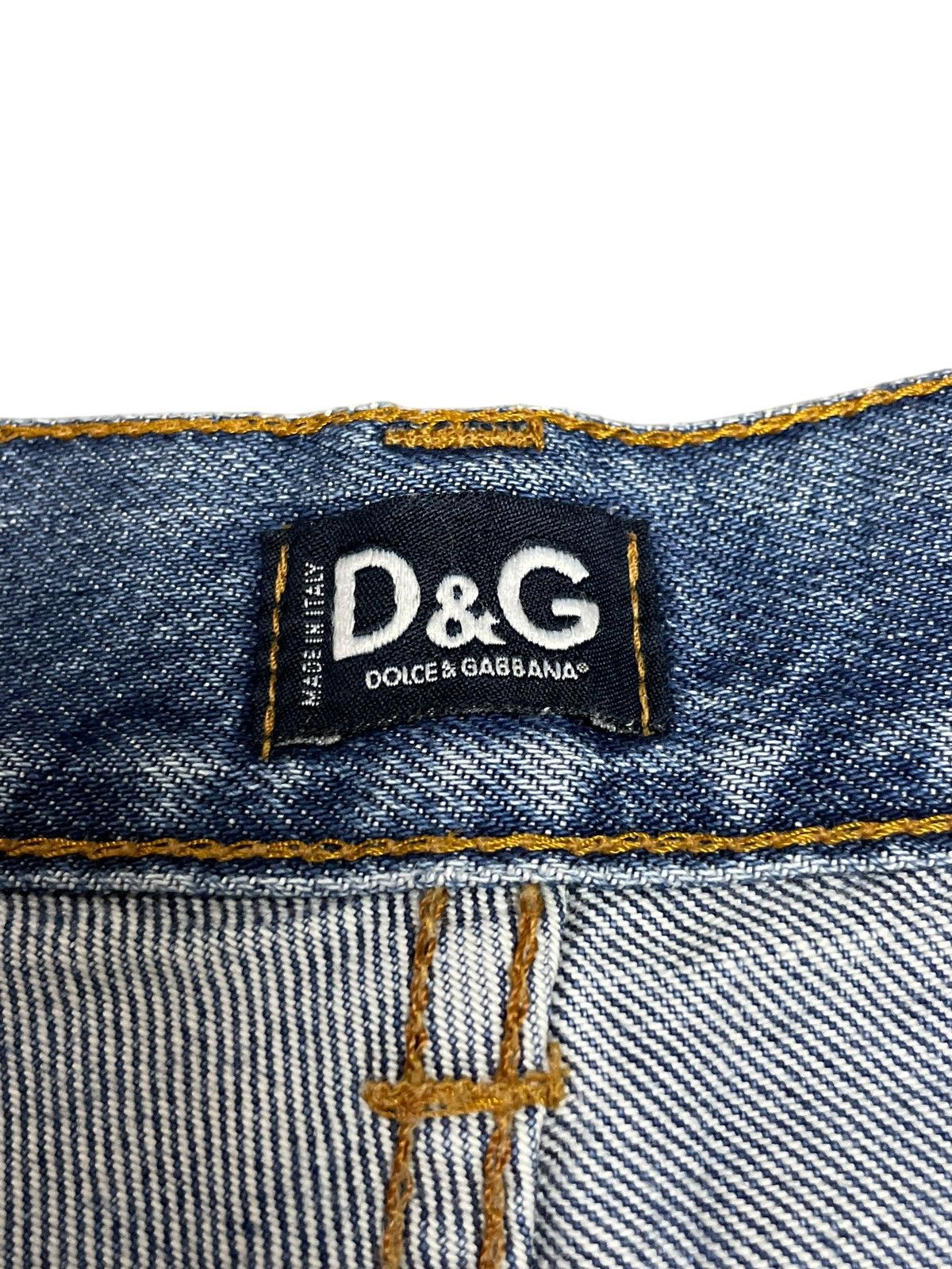 Dolce & Gabbana Vintage Y2K Dolce & Gabbana Distressed Side Tape Short Jeans Size US 32 / EU 48 - 13 Thumbnail