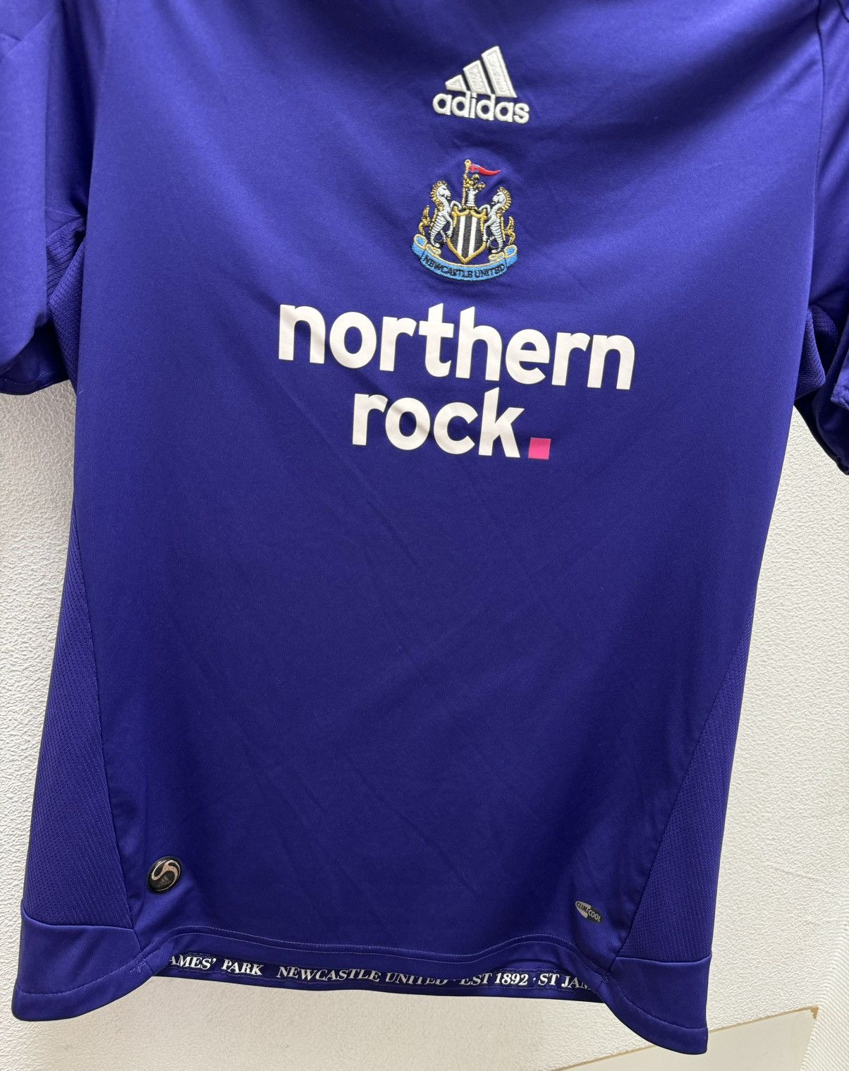 Adidas Newcastle United adidas vintage soccer jersey 2008 M norther Size US M / EU 48-50 / 2 - 8 Thumbnail