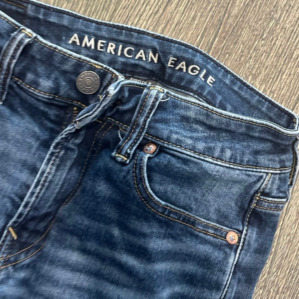 American Eagle Outfitters American Eagle Mens Athletic Fit Straight Leg Jeans 26x28 Size US 26 / EU 42 - 4 Thumbnail