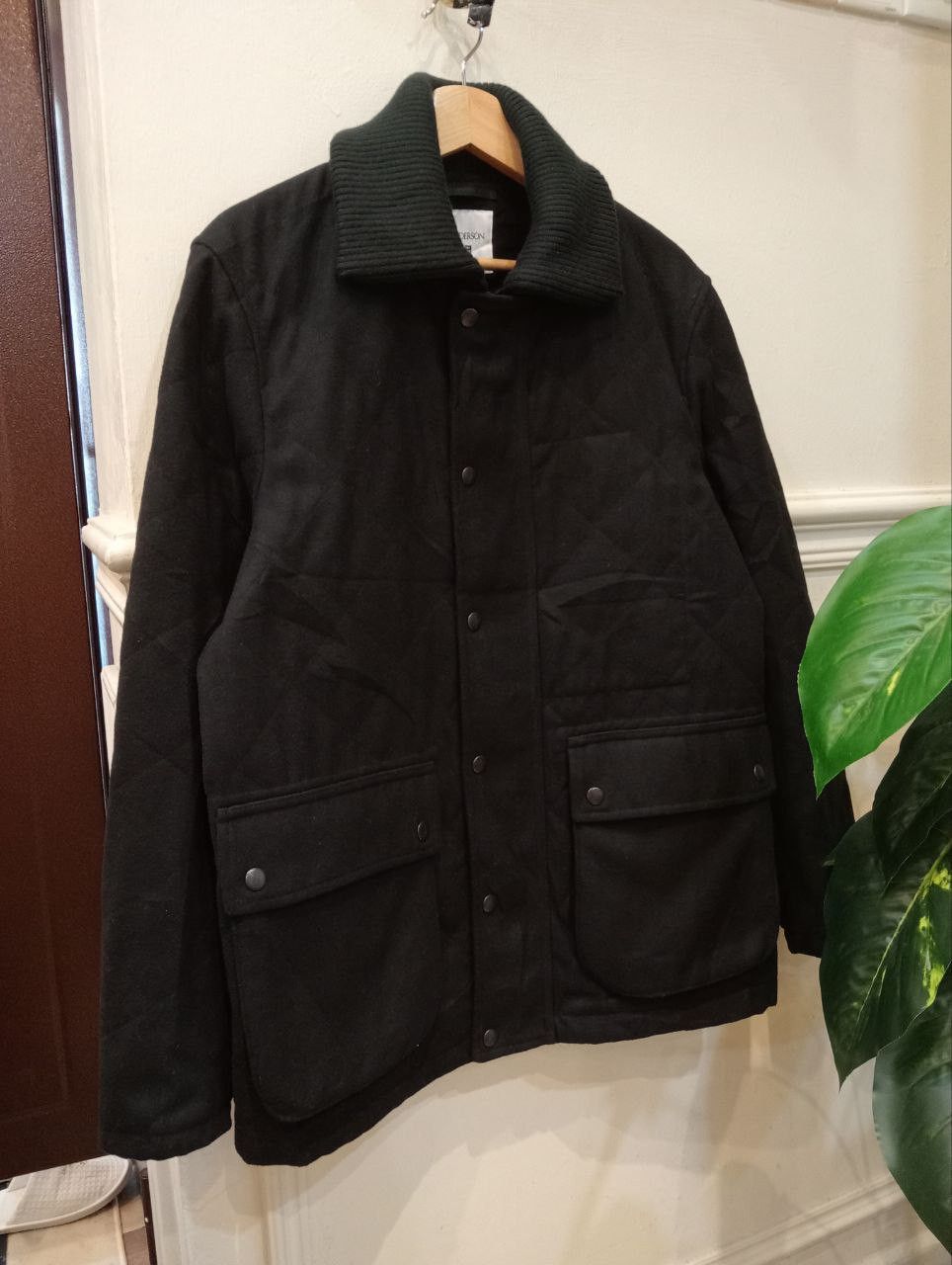 JW Anderson × Uniqlo J.W.ANDERSON X UNIQLO BLACK JACKET - SIZE L Size US L / EU 52-54 / 3 - 1 Thumbnail
