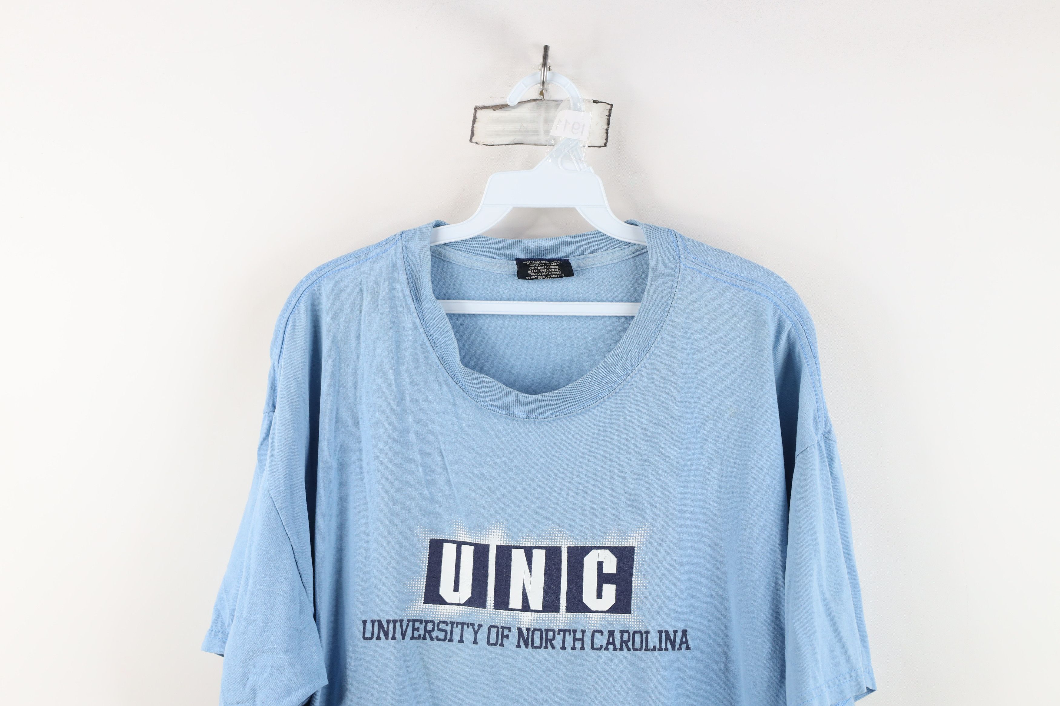 Vintage Vintage 90s Y2K Spell University of North Carolina T-Shirt Size US XL / EU 56 / 4 - 2 Thumbnail