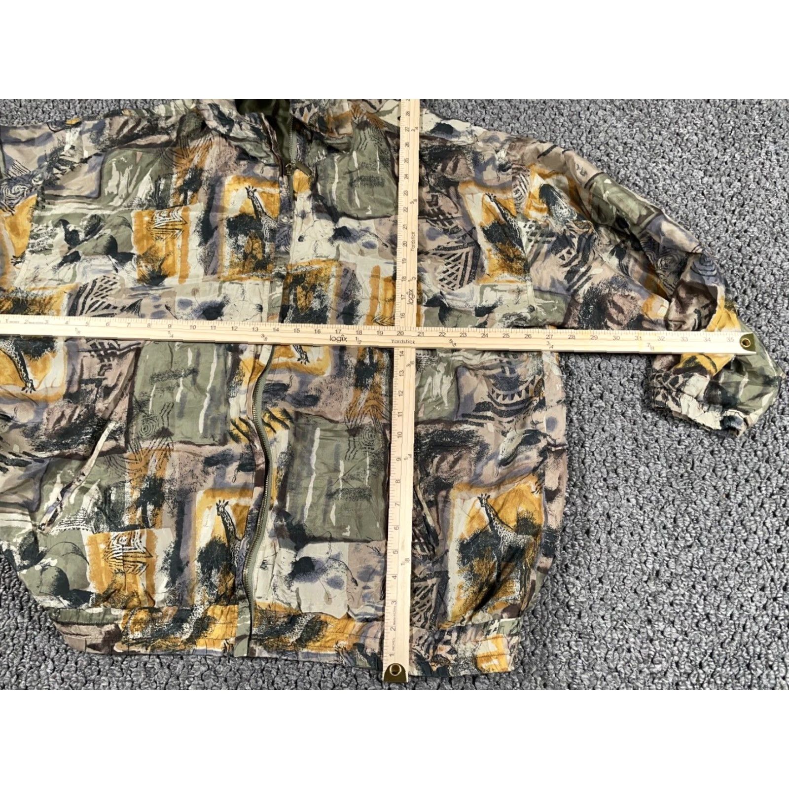 Vintage EVR Jacket Geometric Silk Zip Green 2X Women’s Casual Full Zip Lightweight Windbreaker Pockets 90s Tribal/Vintage Not Vintage Size XXL / US 16-18 / IT 52-54 - 4 Thumbnail