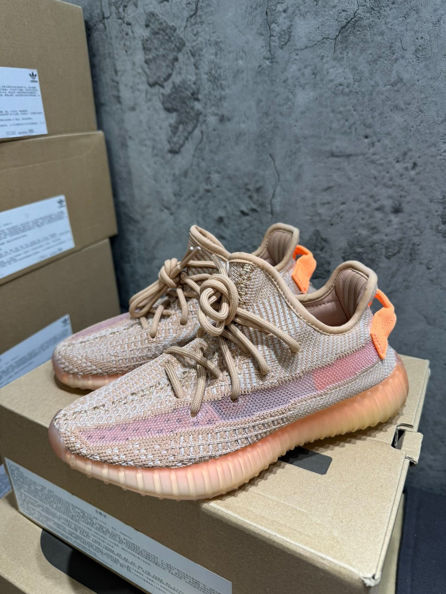 Yeezy Yeezy Limited Lowtop Sneakers 36 Men Size US 5 / EU 37 - 1 Thumbnail